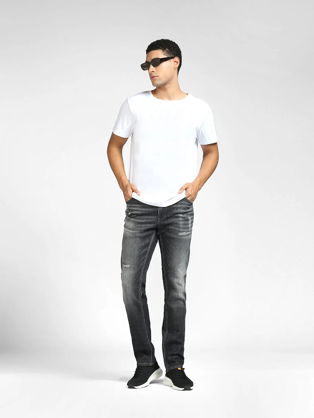 Black Low Rise Ben Ripped Skinny Jeans