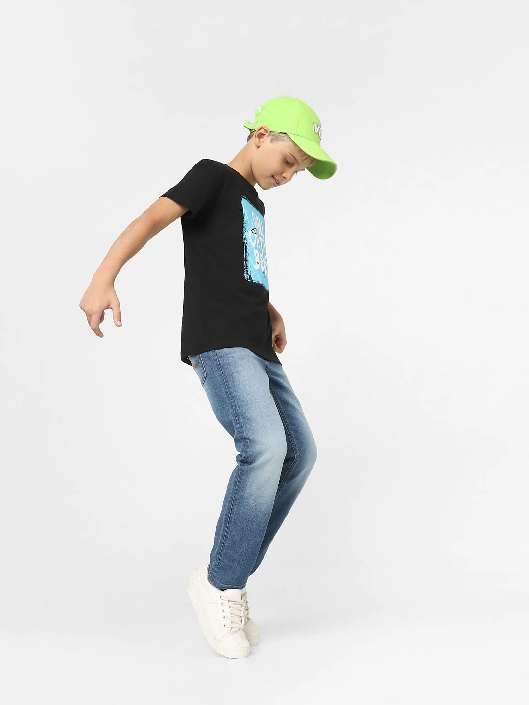 Boys Blue Mid Rise Regular Fit Jeans