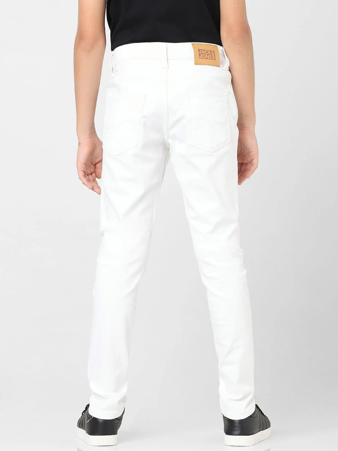 Boys White Mid Rise Printed Slim Fit Jeans - Image 4