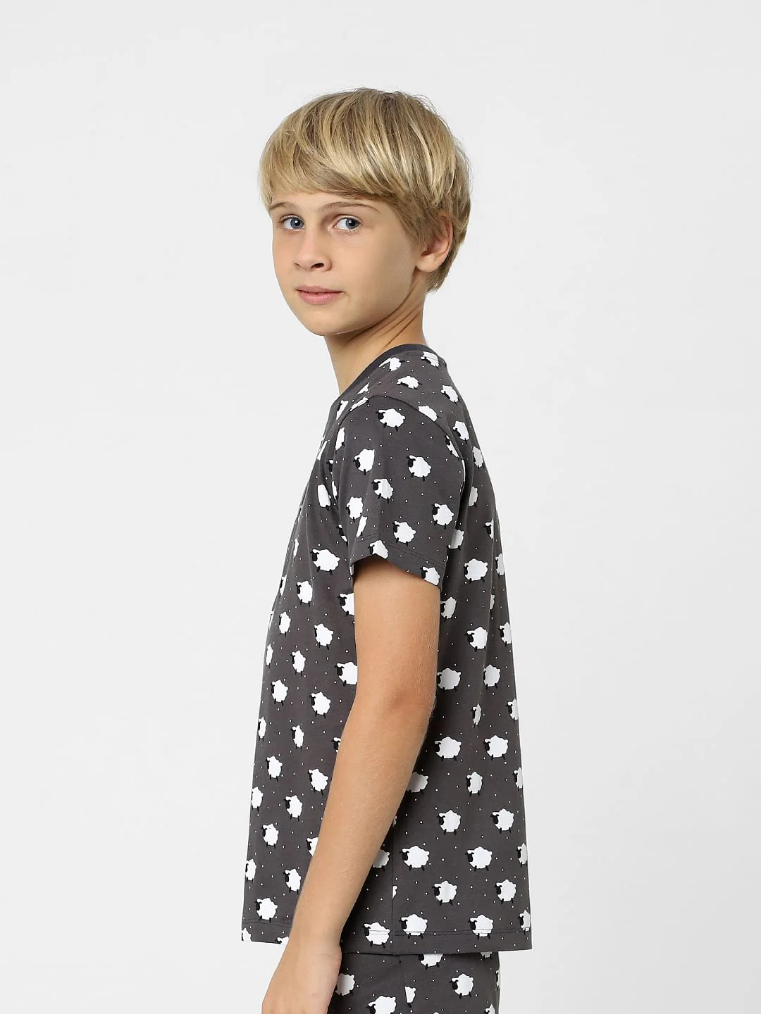 Boys Grey T-shirt & Shorts Sleepwear Set - Image 3