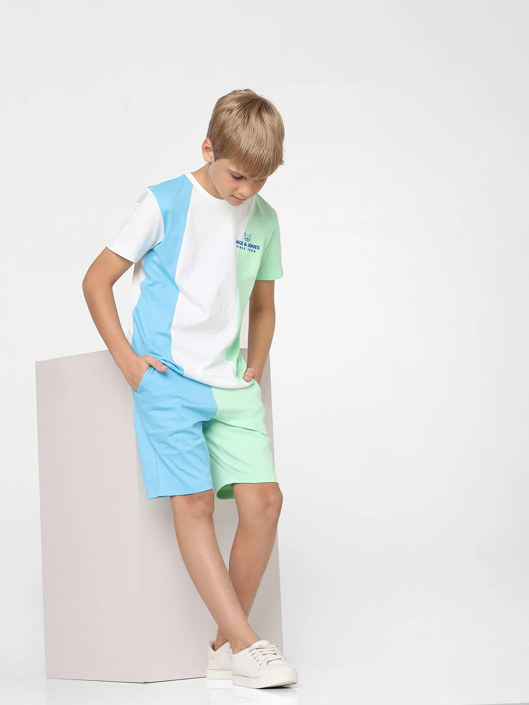 Boys White Colourblocked Co-ord Sweatshorts