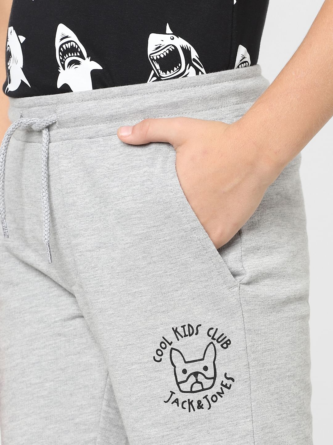 Boys Grey Mid Rise Sweatshorts - Image 5