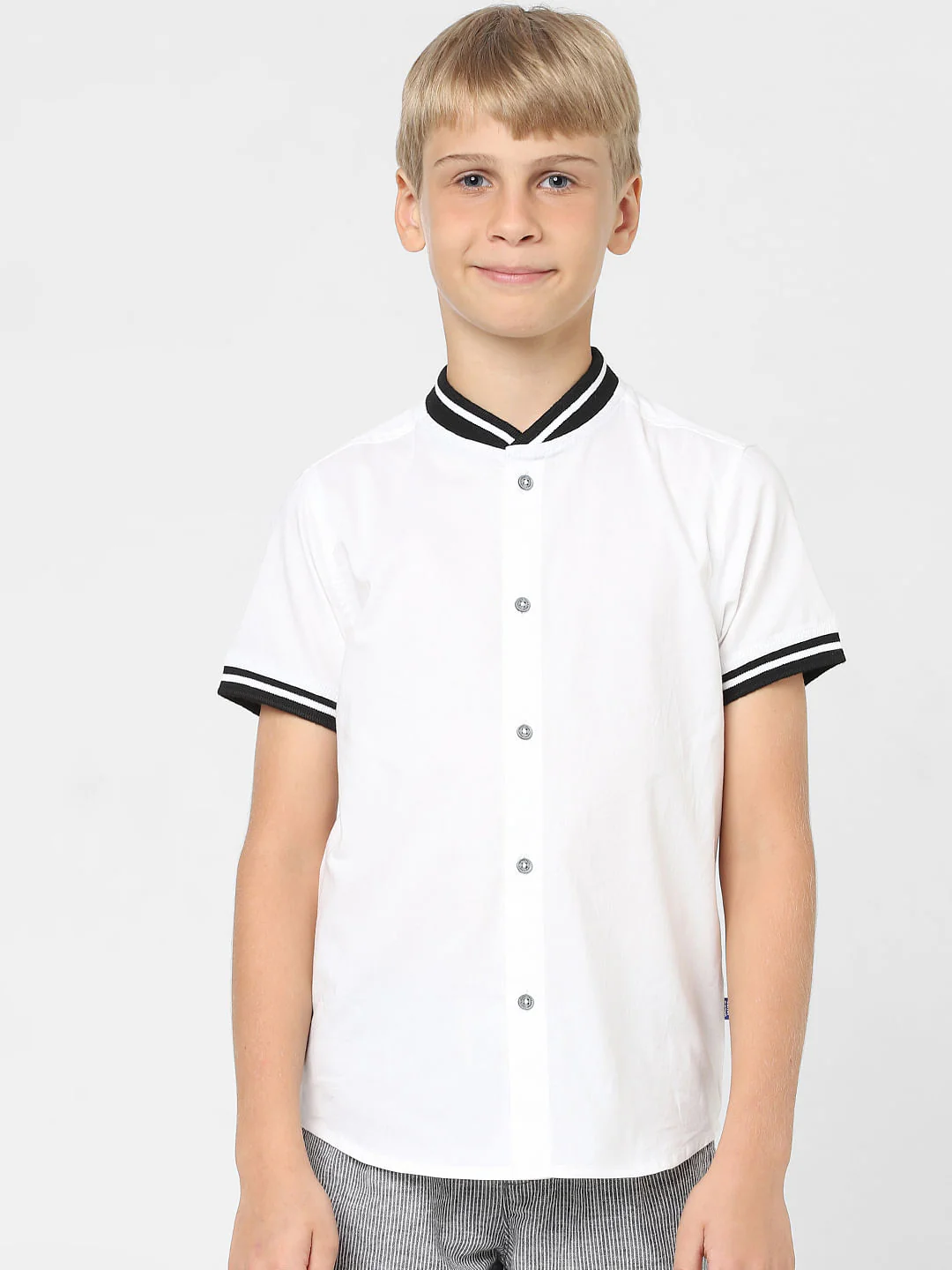 Boys White Short Sleeves Knit Shirt - Image 2
