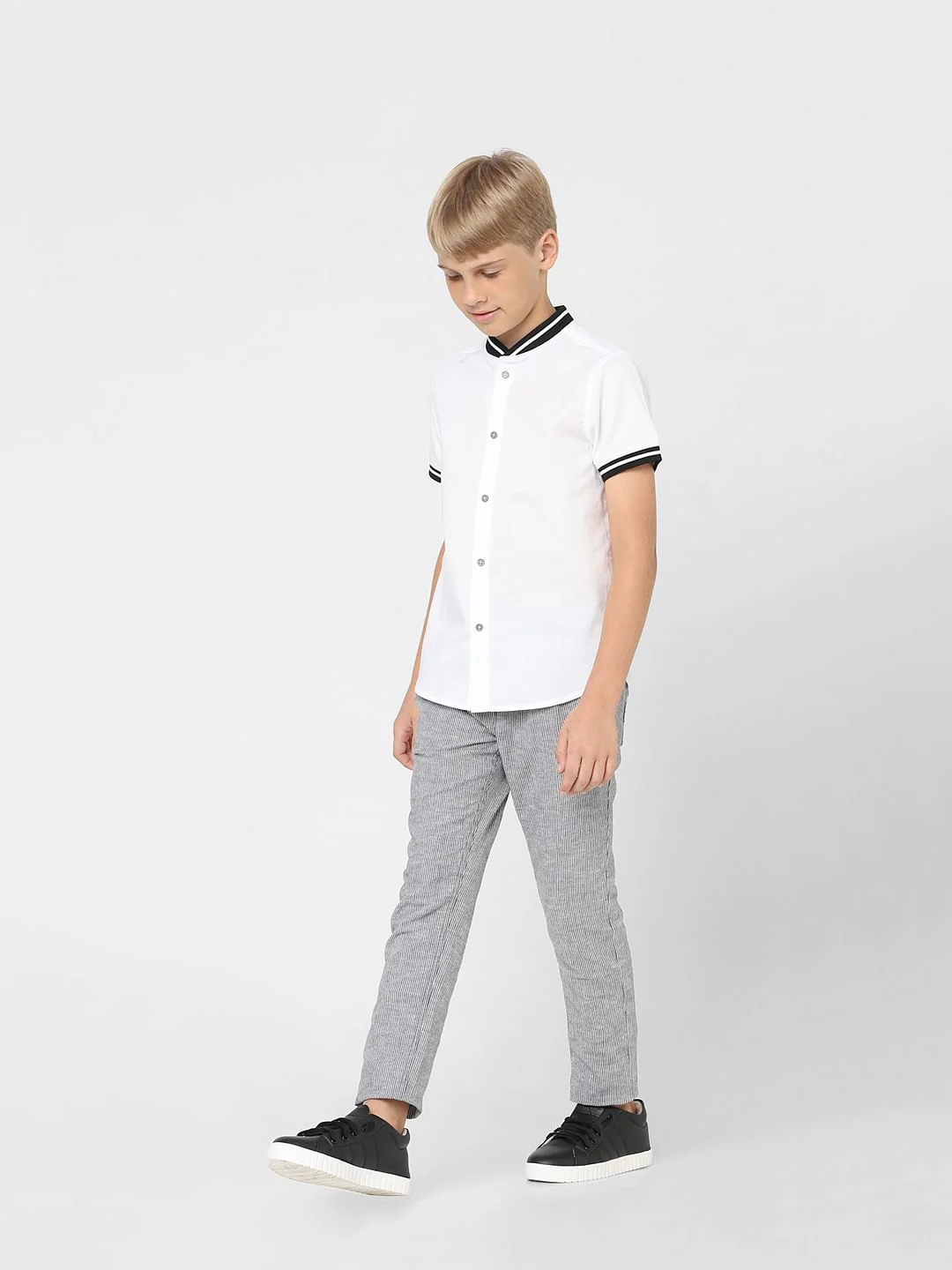 Boys White Short Sleeves Knit Shirt - Image 6