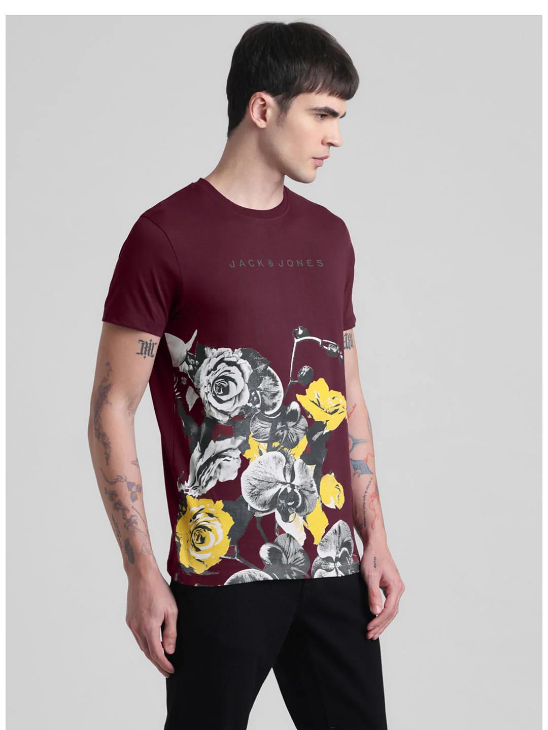 Maroon Floral Crew Neck T-shirt - Image 3