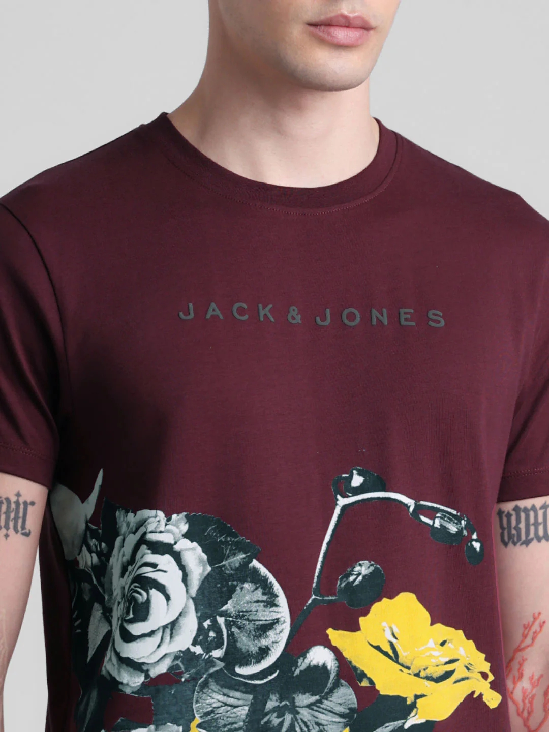Maroon Floral Crew Neck T-shirt - Image 5
