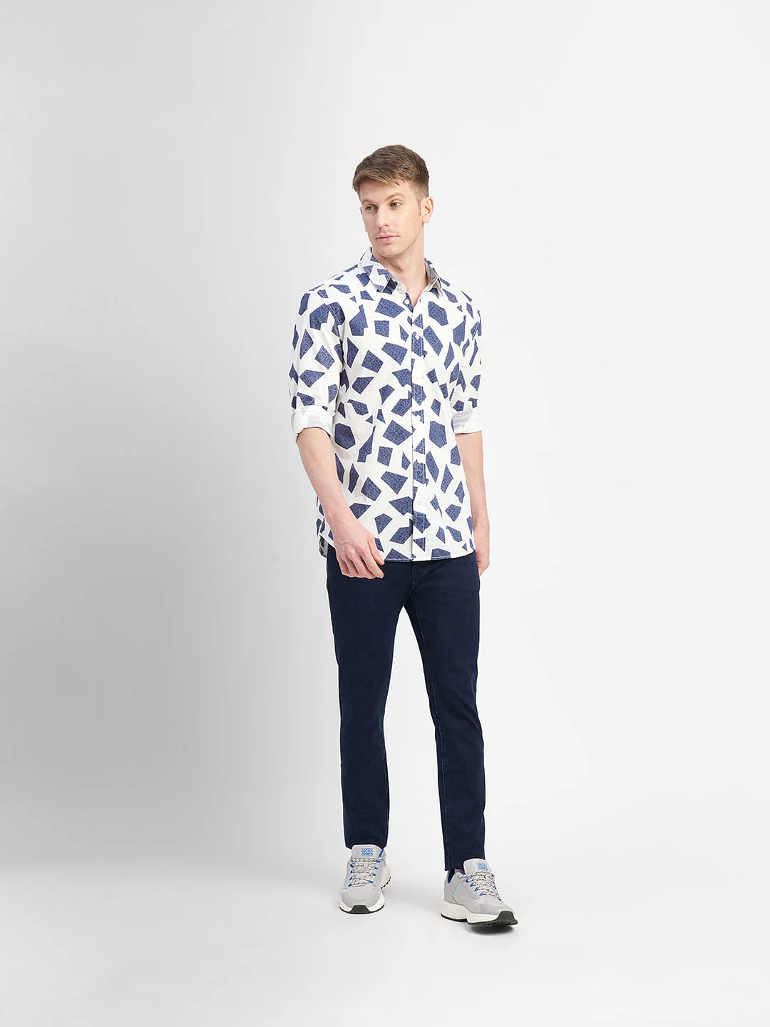 White Abstract Print Full Sleeves Shirt - Image 6