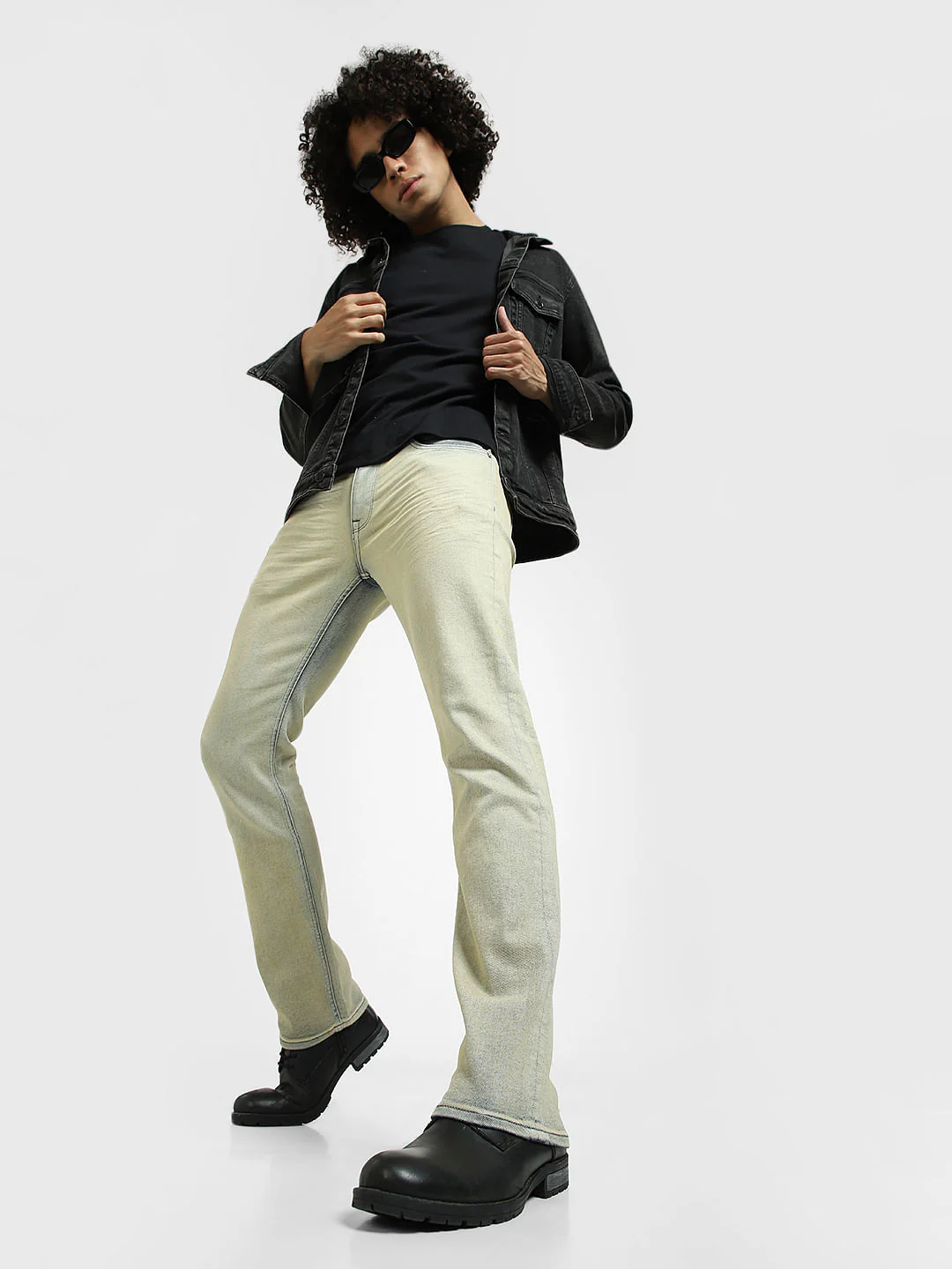 Blue Mid Rise Heavily Washed Regular Fit Jeans