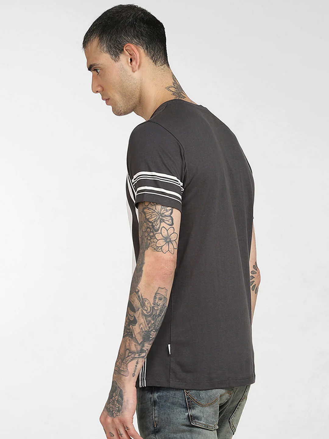 Grey Colourblocked Crew Neck T-shirt - Image 4
