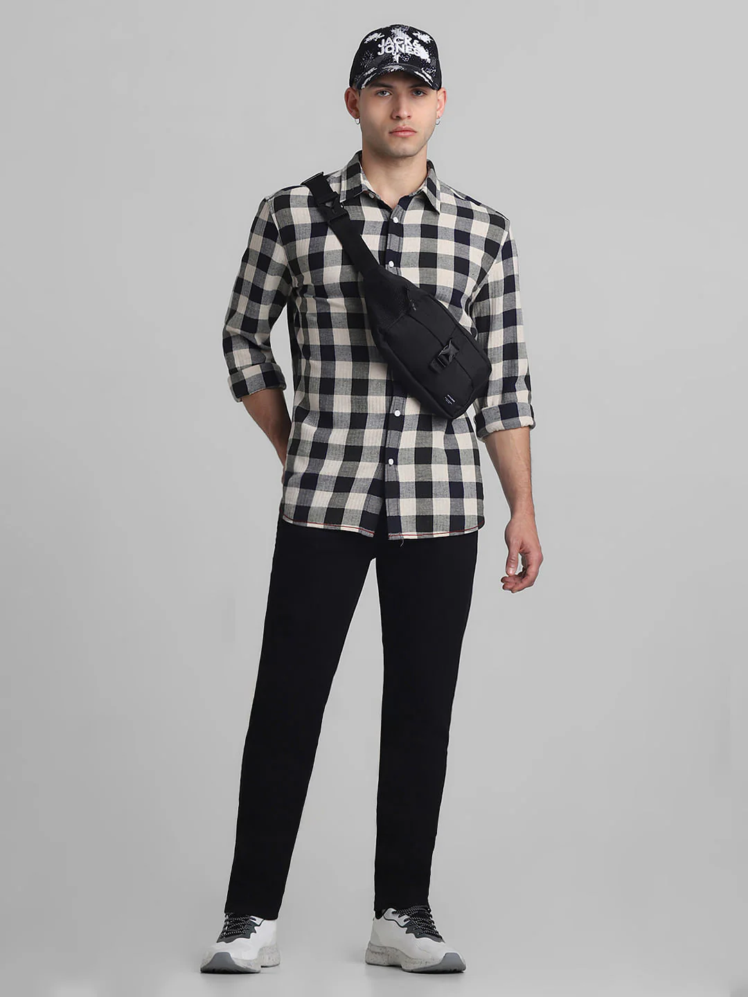 Black Low Rise Glenn Slim Fit Jeans - Image 6