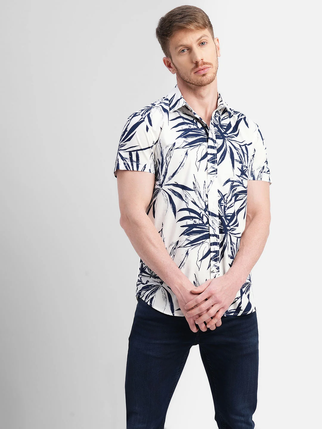White Tropical Print Short Sleeves Shirt - Image 2