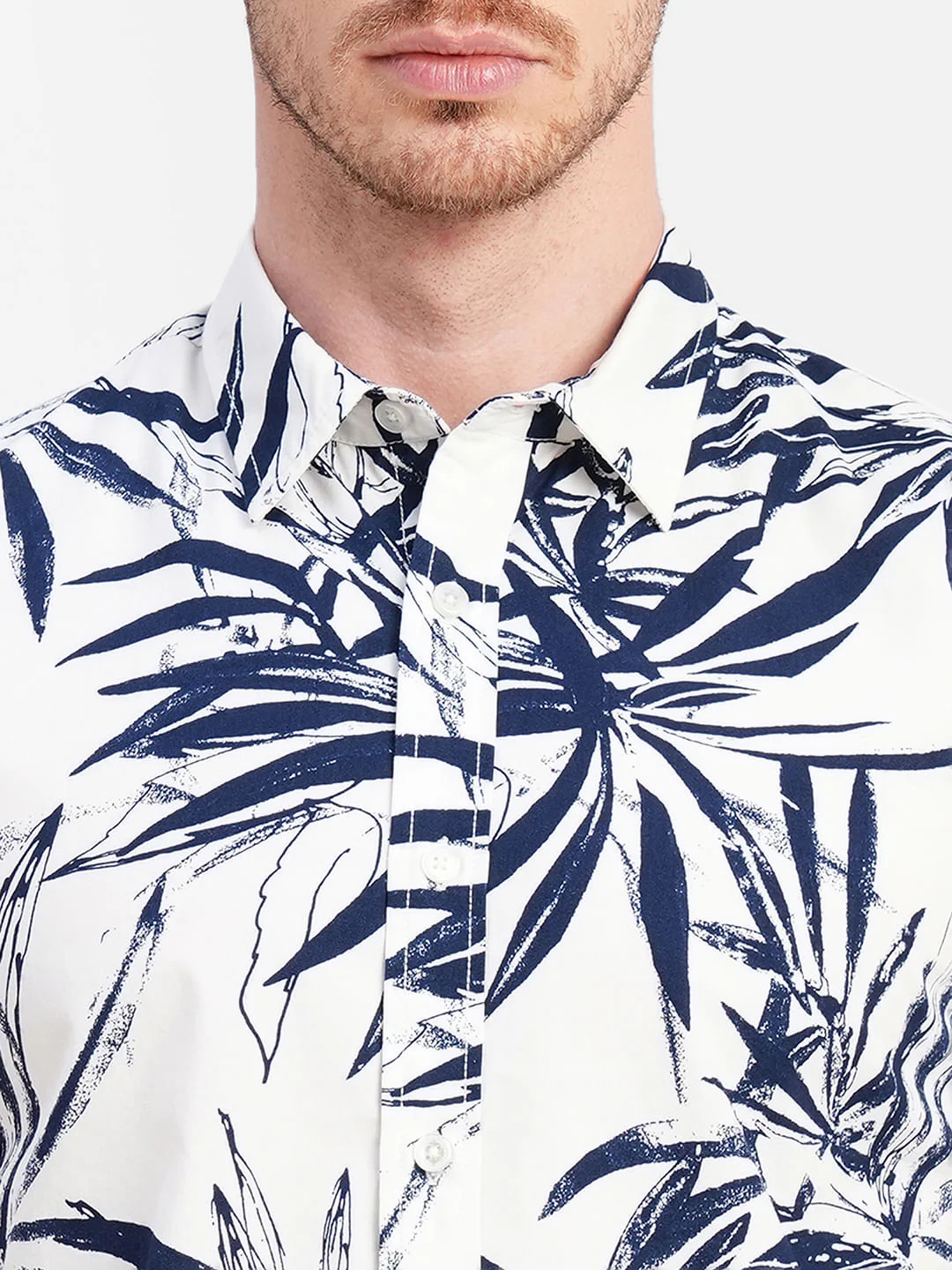 White Tropical Print Short Sleeves Shirt - Image 5