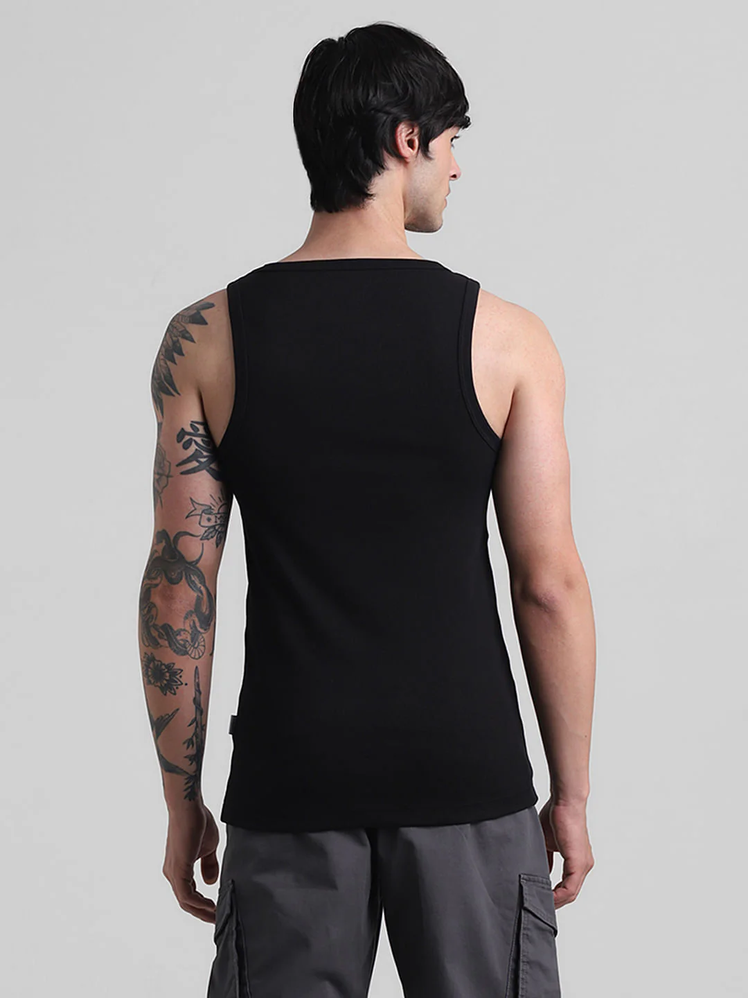 Black Crew Neck Vest - Image 4