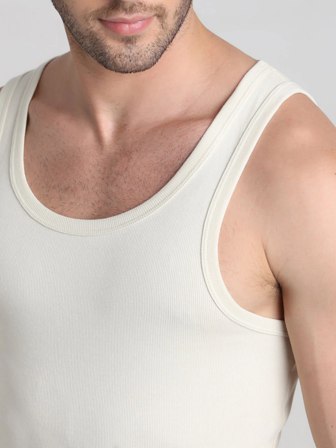 White Crew Neck Fashion Vest - Image 5