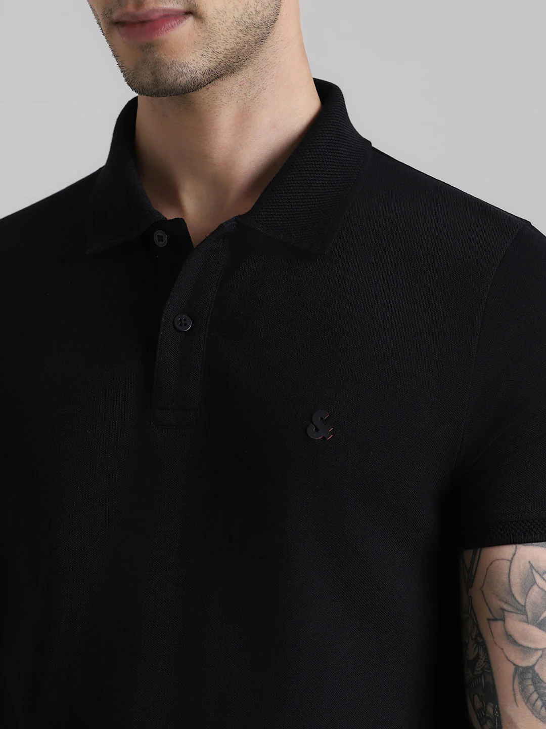 Black Solid Polo Neck T-shirt - Image 5