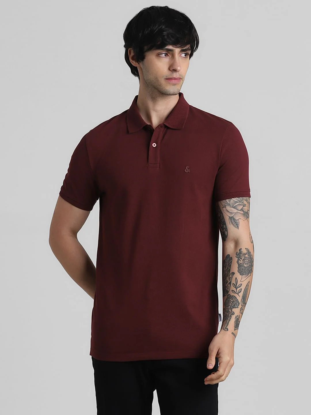 Maroon Solid Polo Neck T-shirt - Image 2