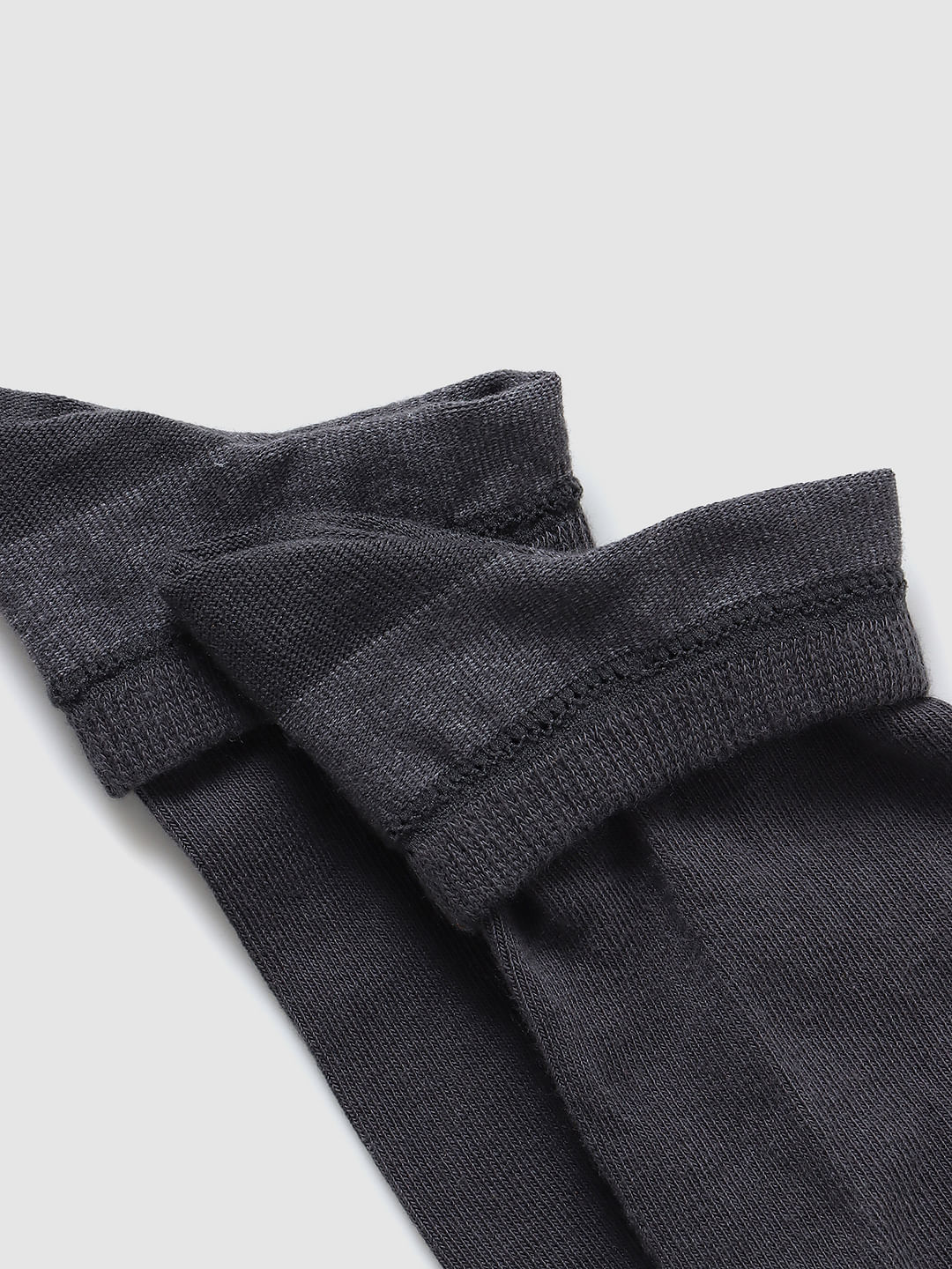 Pack of 3 Solid Mid Length Socks - Image 8