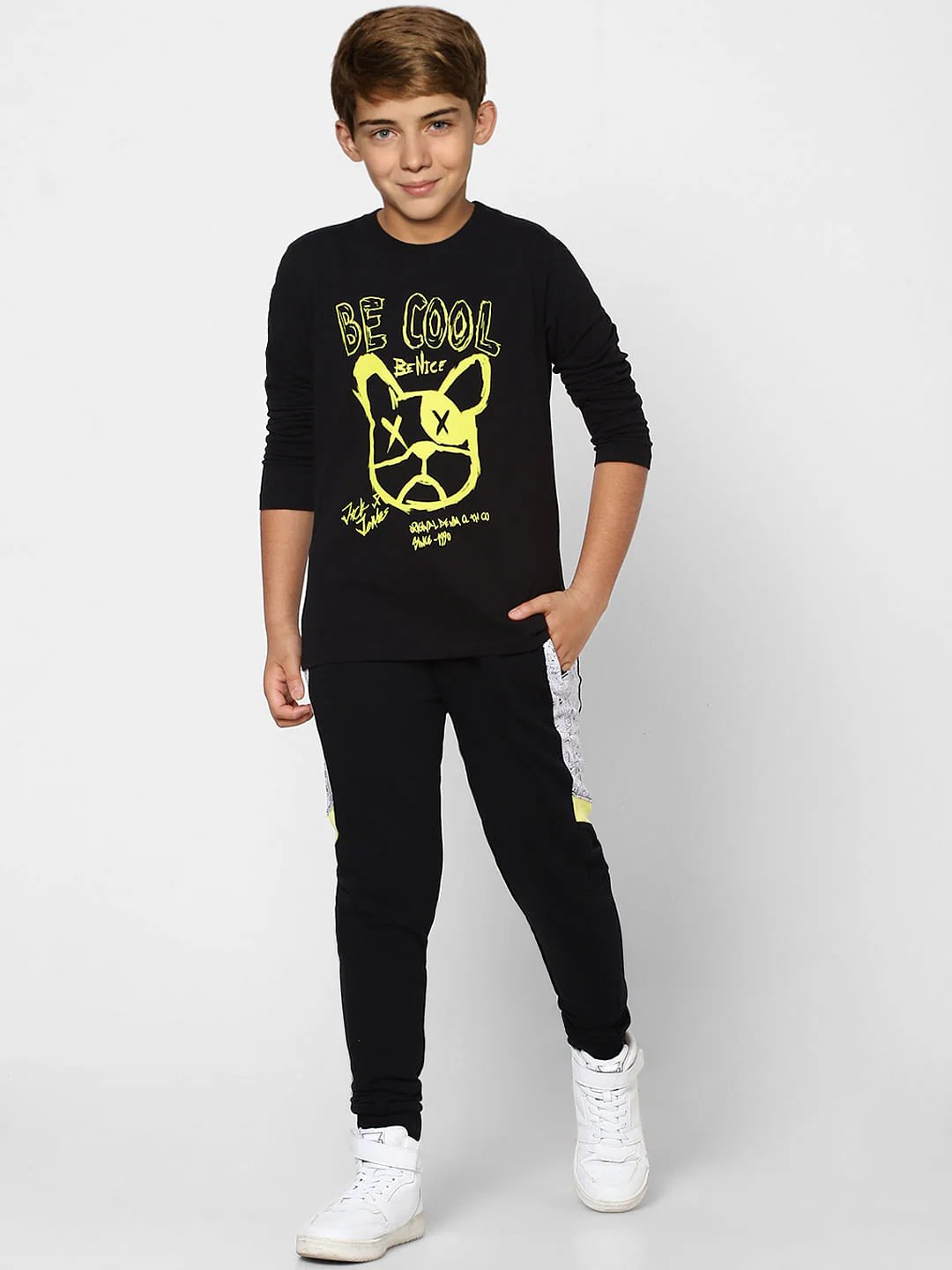 Boys Black Graphic Print Full Sleeves T-shirt