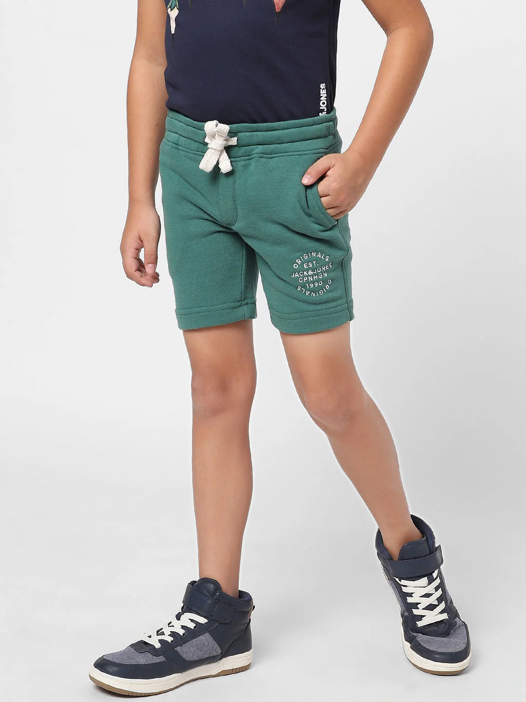 BOYS Green Sweatshorts - Image 3