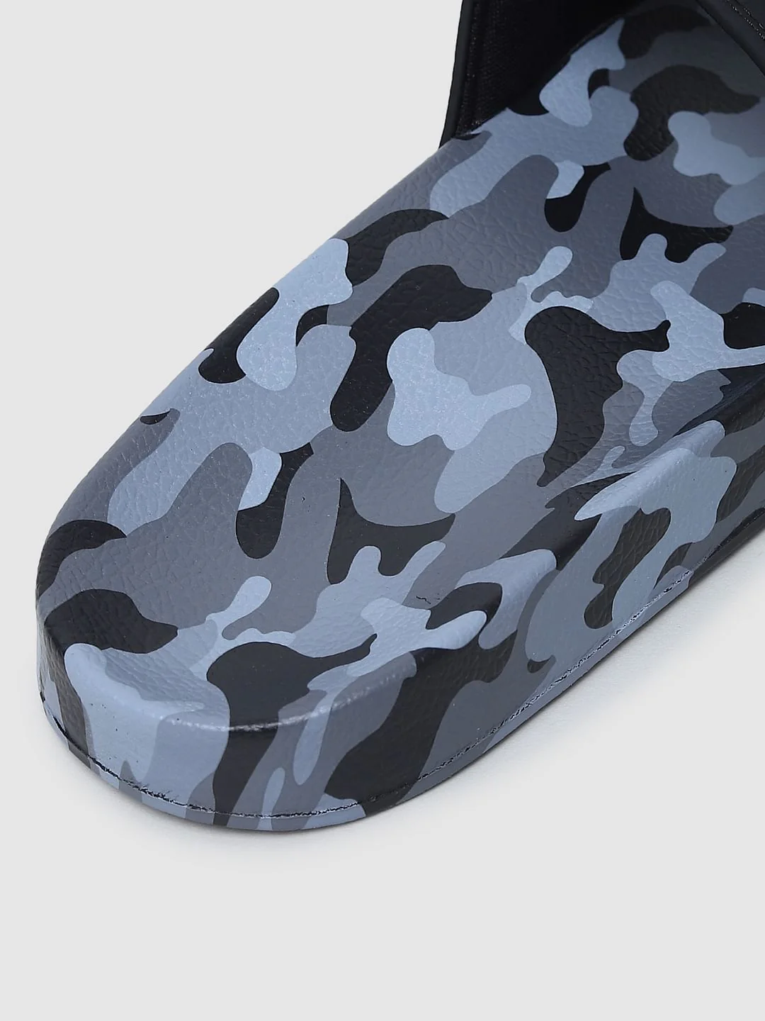 Black Camo Print Sliders - Image 12