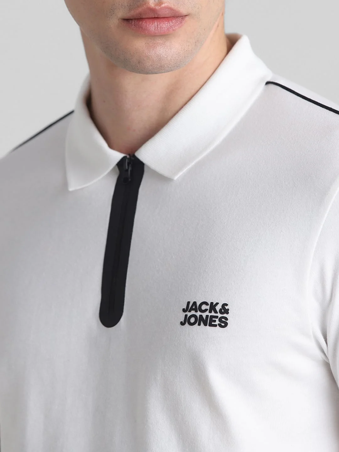 White Zip Detail Polo T-shirt - Image 5