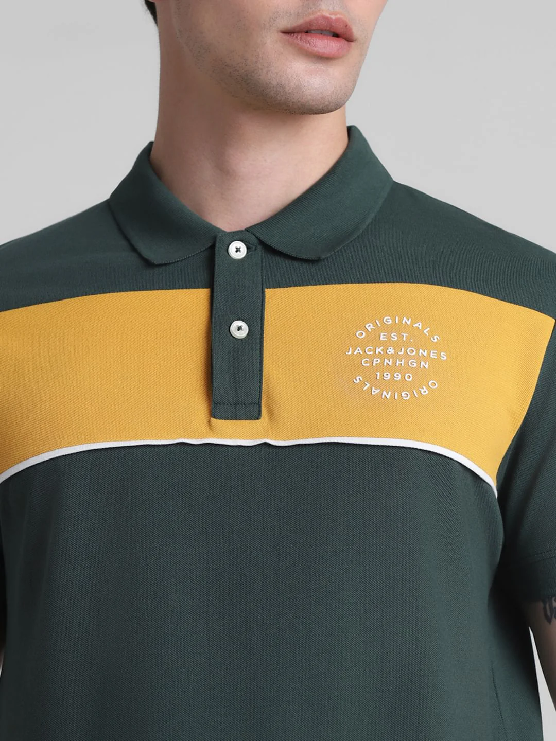 Green Colourblocked Contrast Tipping Polo - Image 5