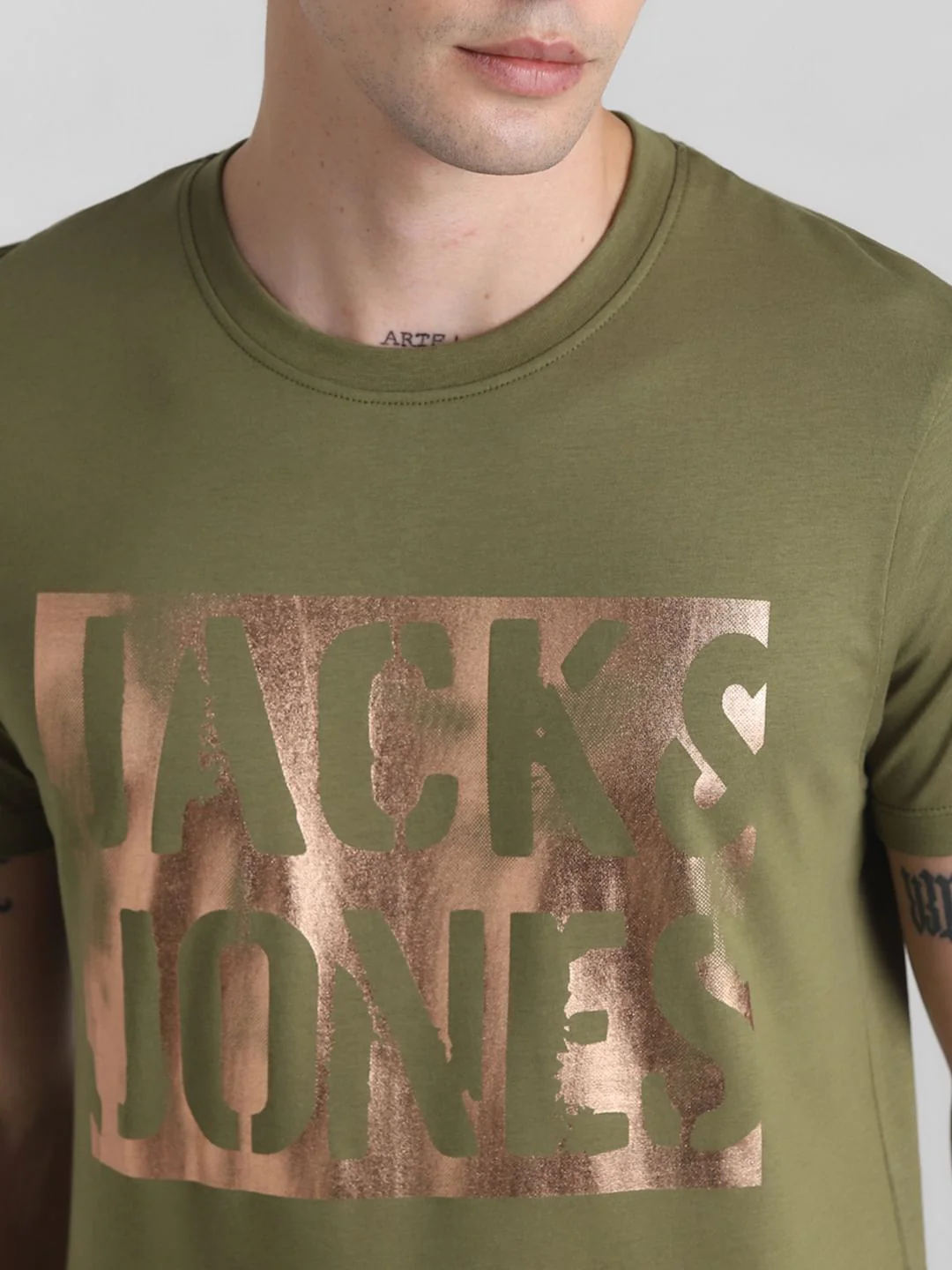 Green Foil Print Crew Neck T-shirt - Image 5