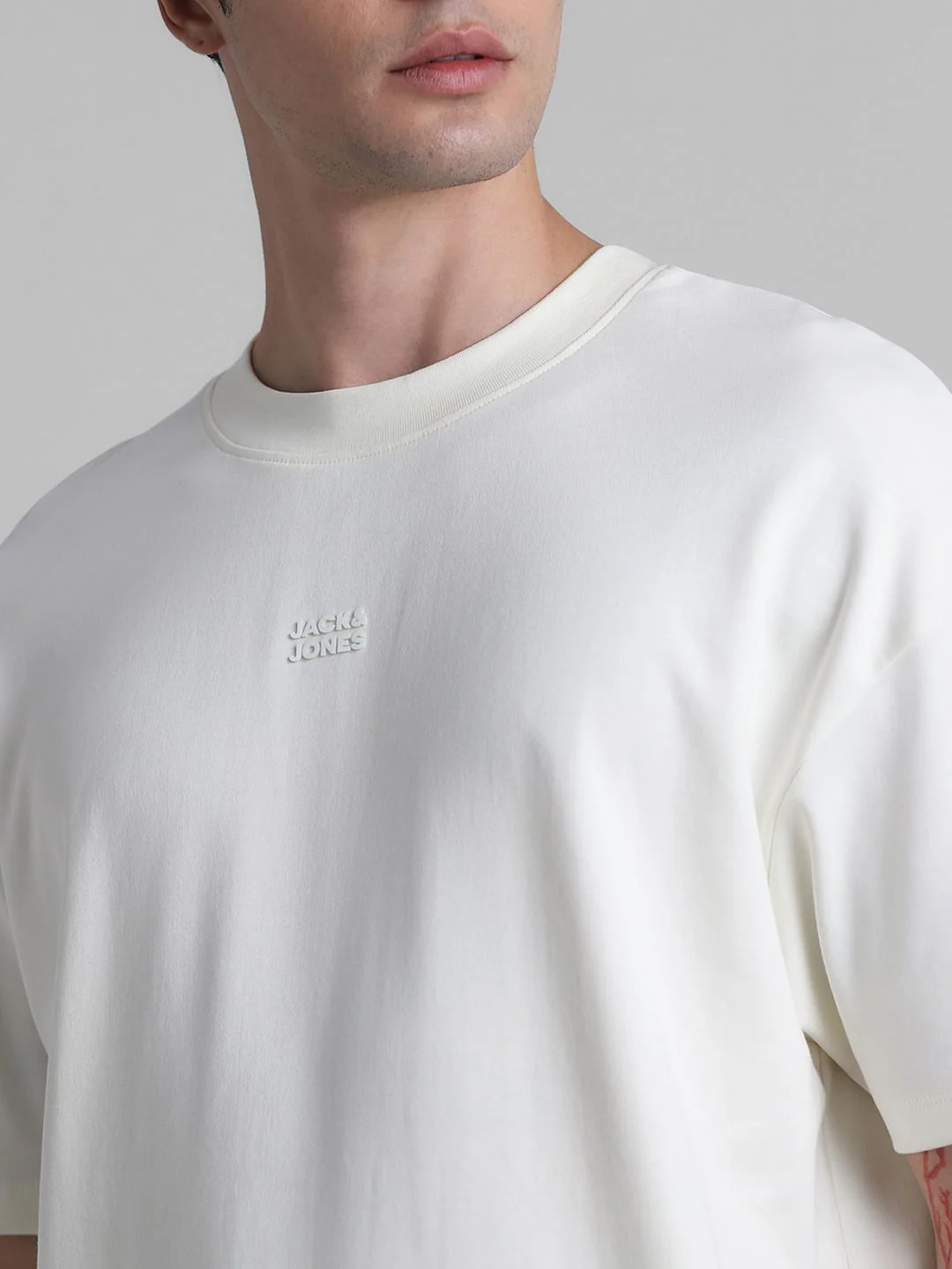White Cotton Crew Neck T-shirt - Image 5