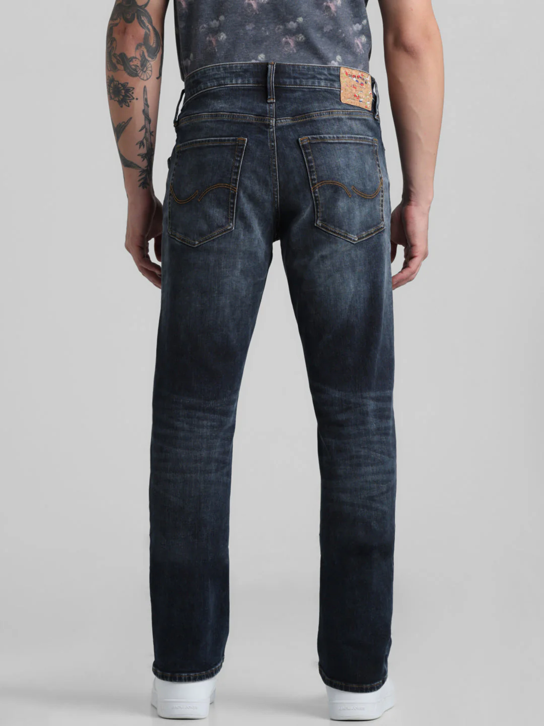 Distressed Low Rise Regular Fit Jeans - Image 8
