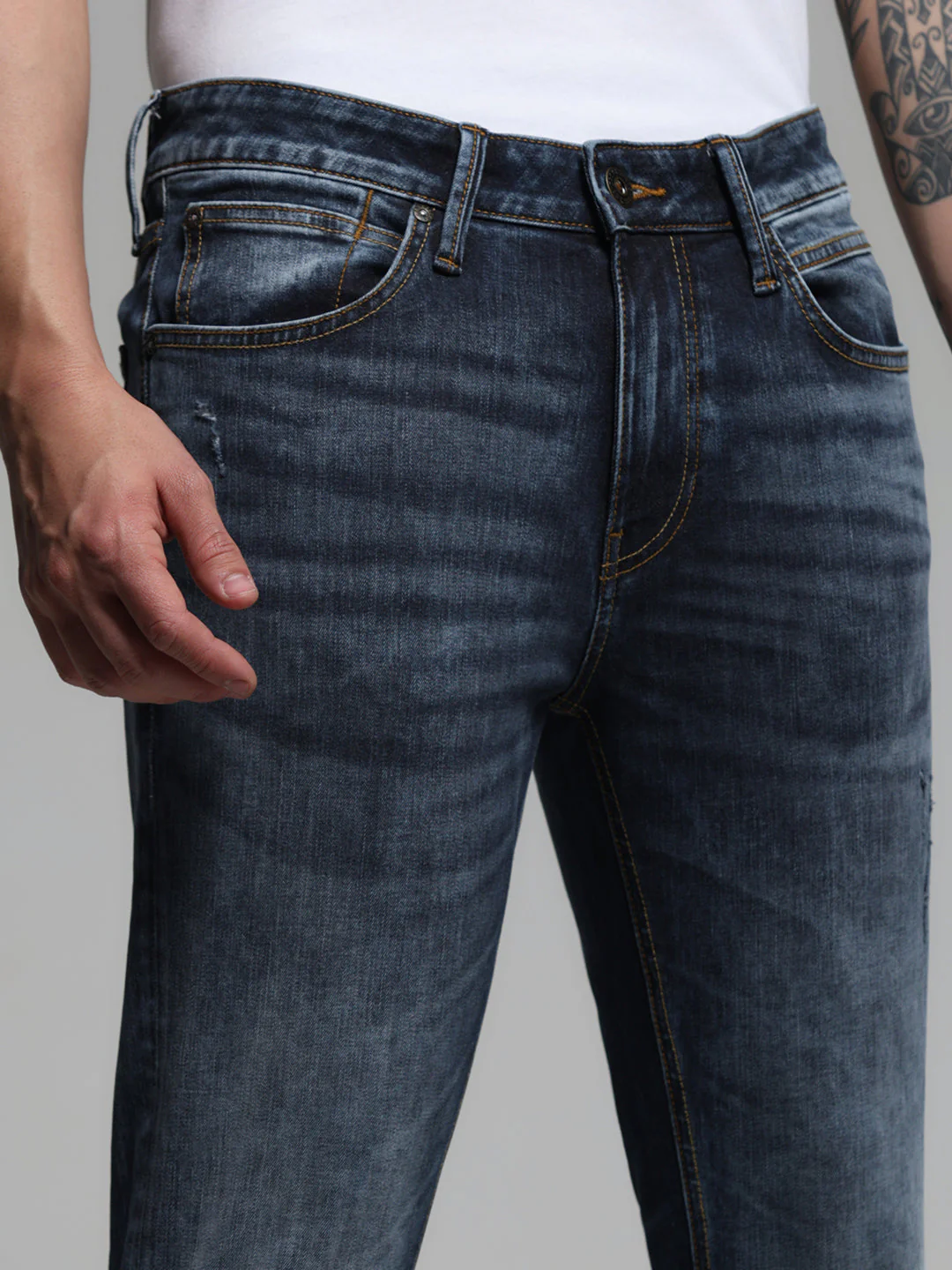 Distressed Low Rise Skinny Fit Jeans - Image 4