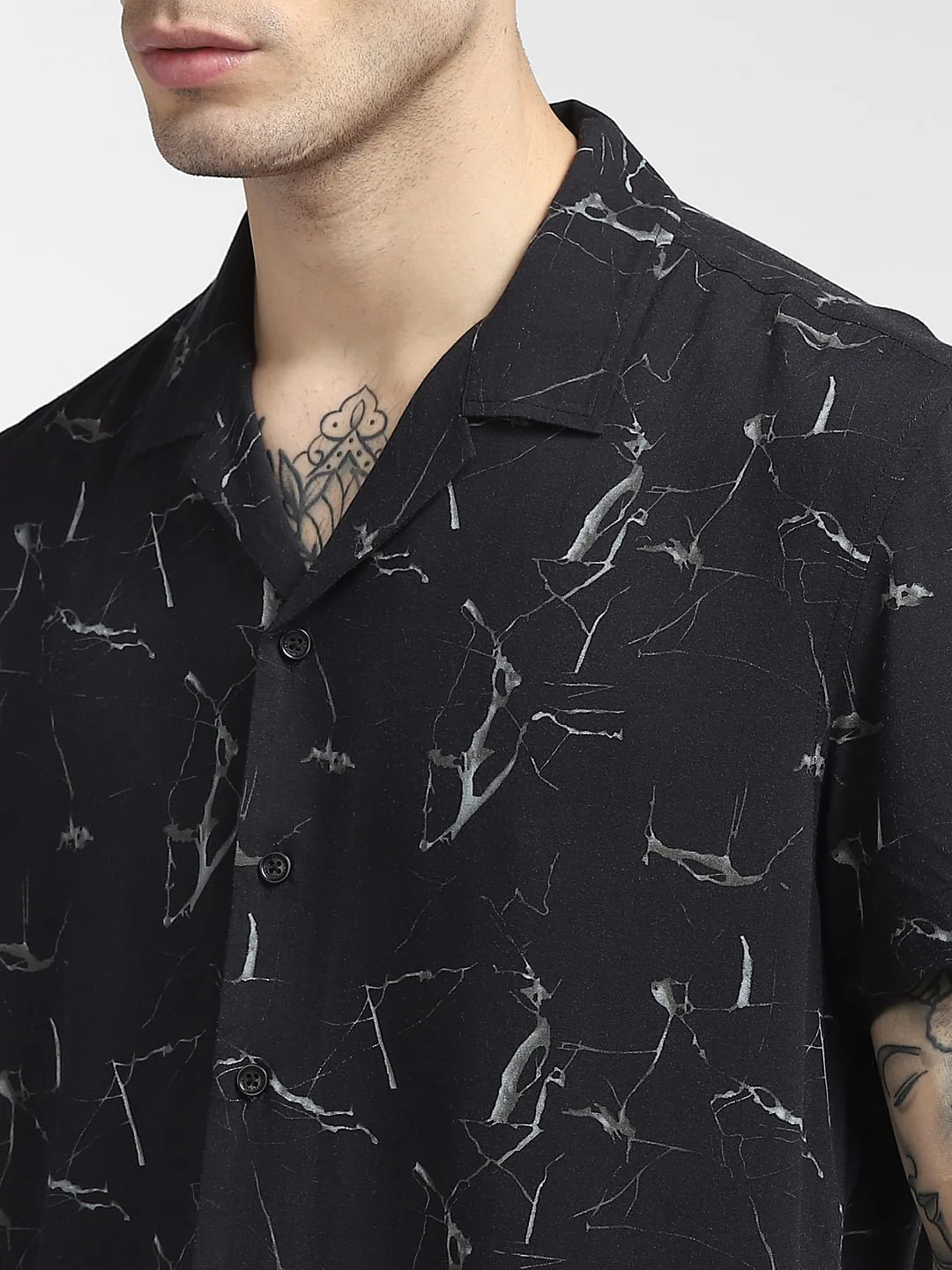 Black Abstract Print Half Sleeves Shirt - Image 5