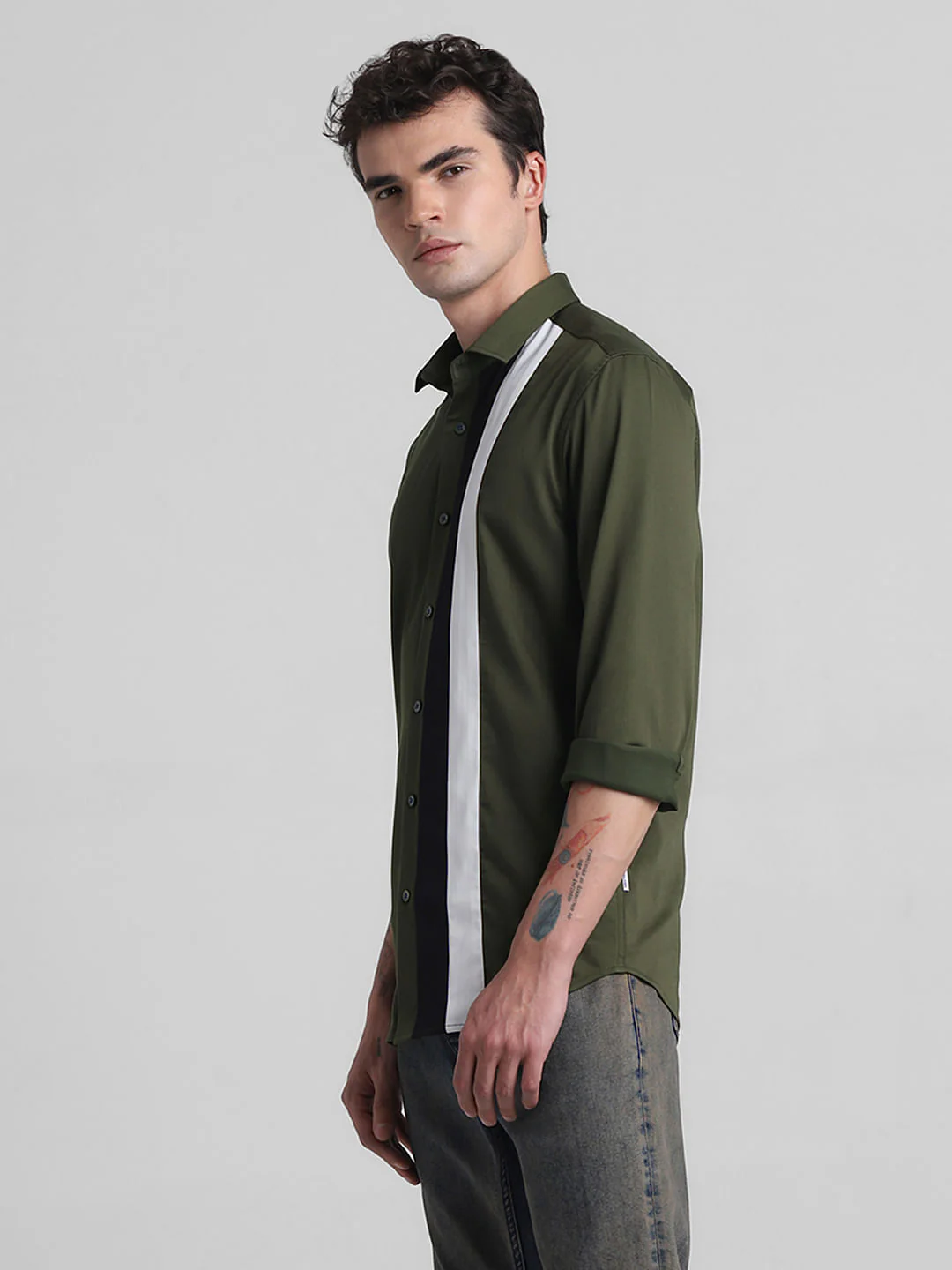 Green Contrast Patch Full Sleeves Shirt - Image 3