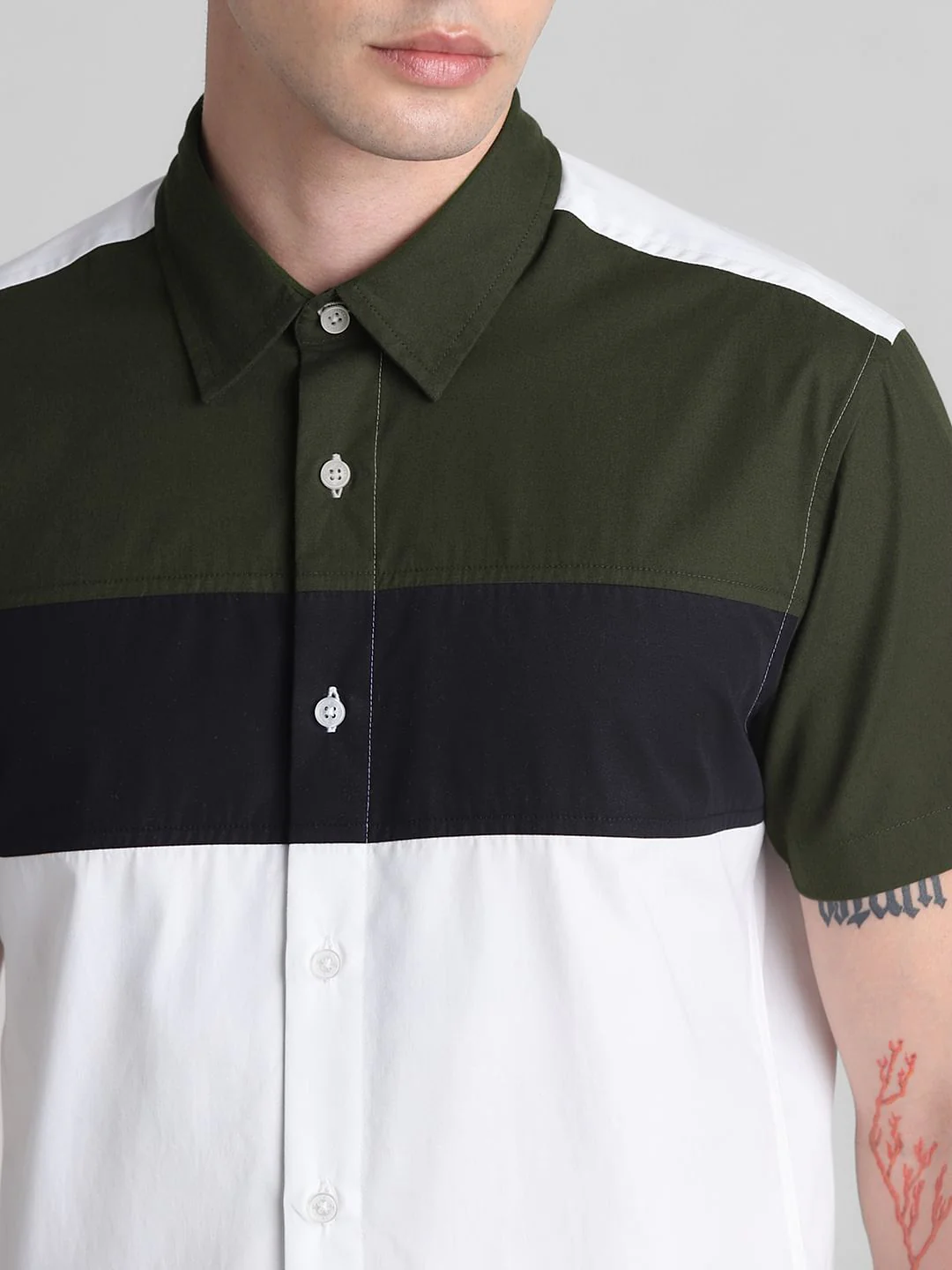 Green Colourblocked Short Sleeves Shirt - Image 5