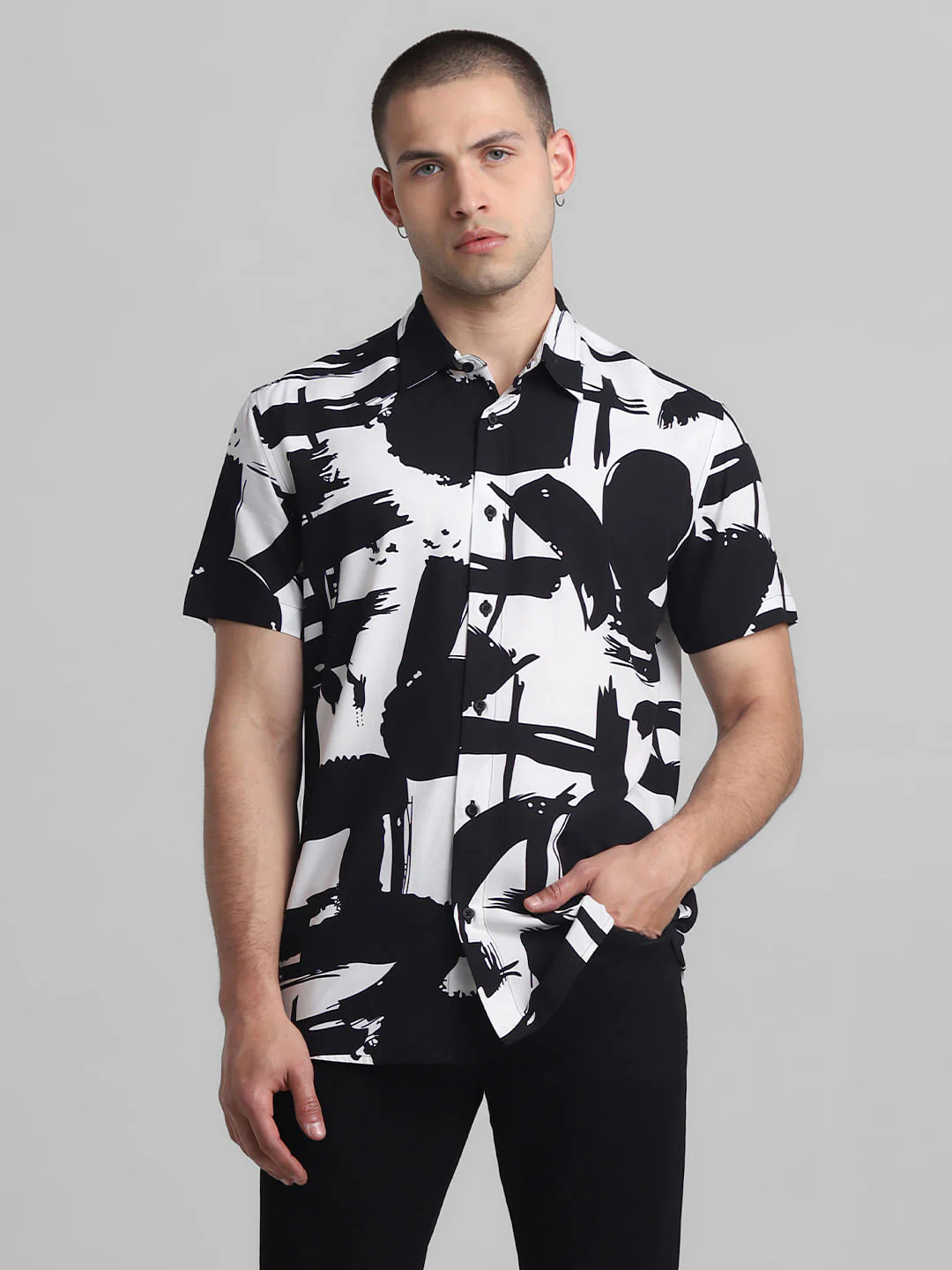 Black Abstract Print Short Sleeves Shirt - Image 2