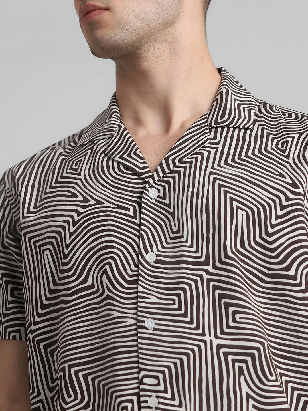 Black Abstract Print Short Sleeves Shirt - Image 5
