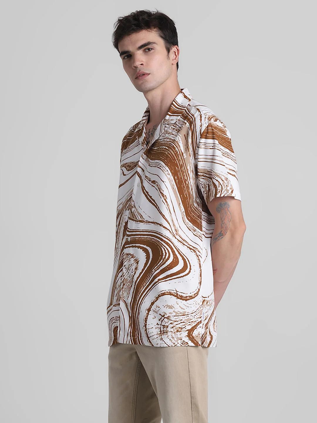 Brown Abstract Print Short Sleeves Shirt - Image 3
