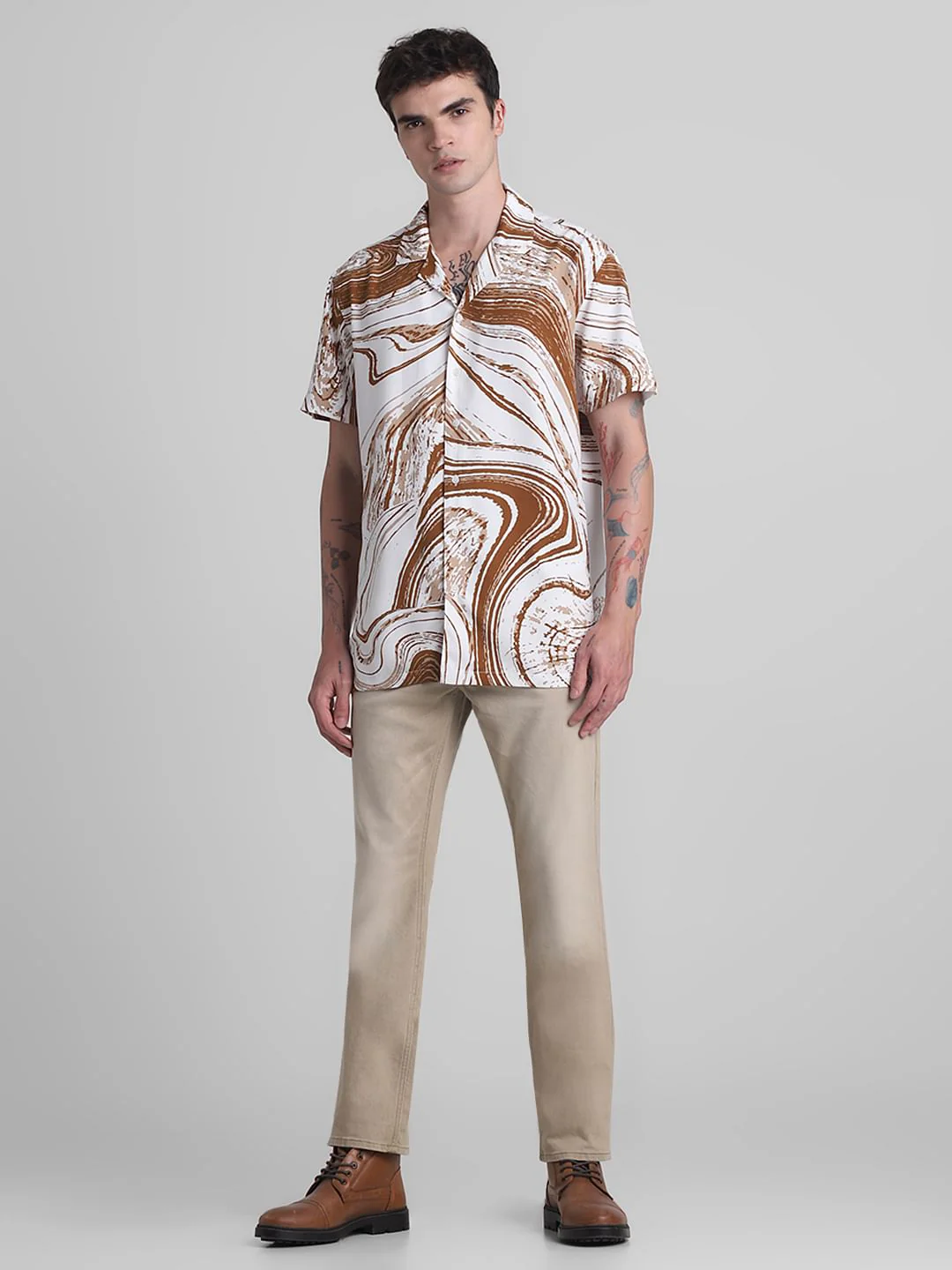 Brown Abstract Print Short Sleeves Shirt - Image 6