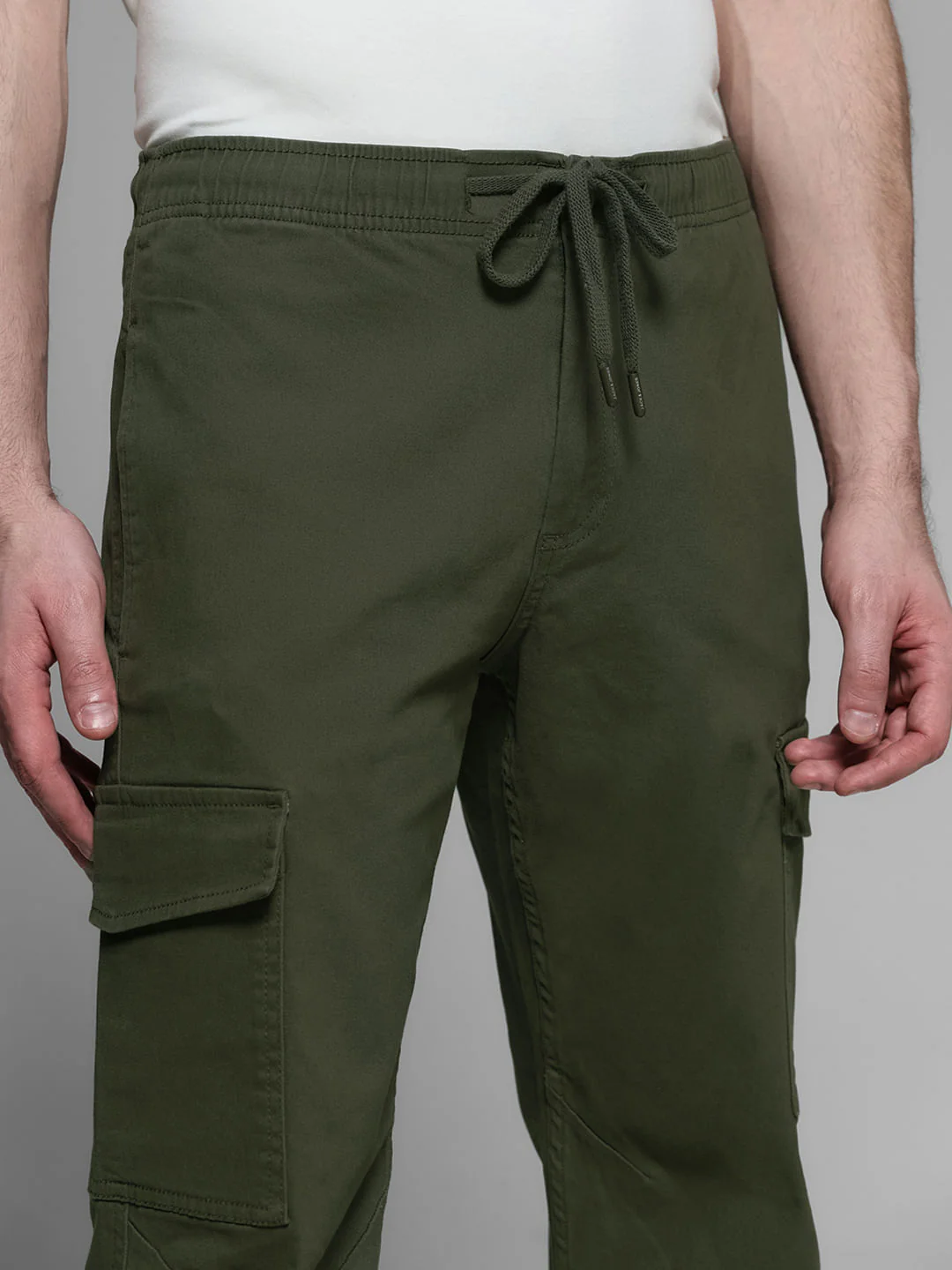 Green Mid Rise Cotton Cargo Trousers - Image 4
