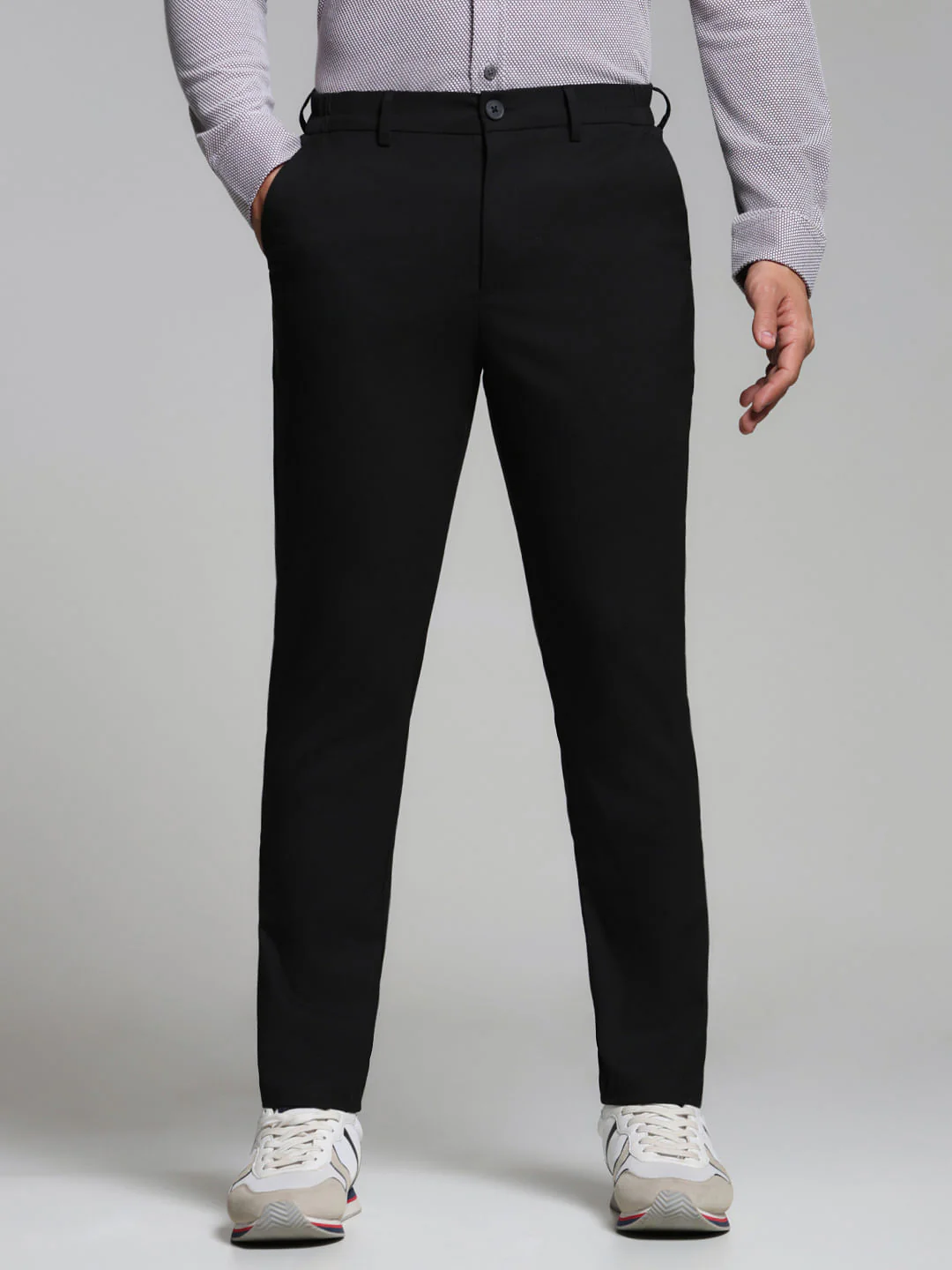Black Mid Rise Slim Fit Pants