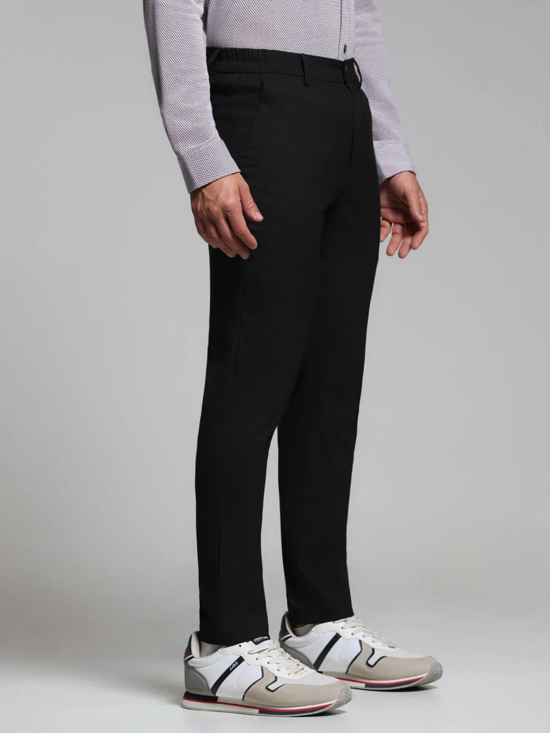 Black Mid Rise Slim Fit Pants - Image 2