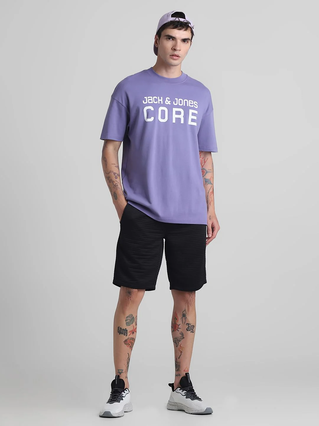 Black Mid Rise Textured Shorts - Image 6