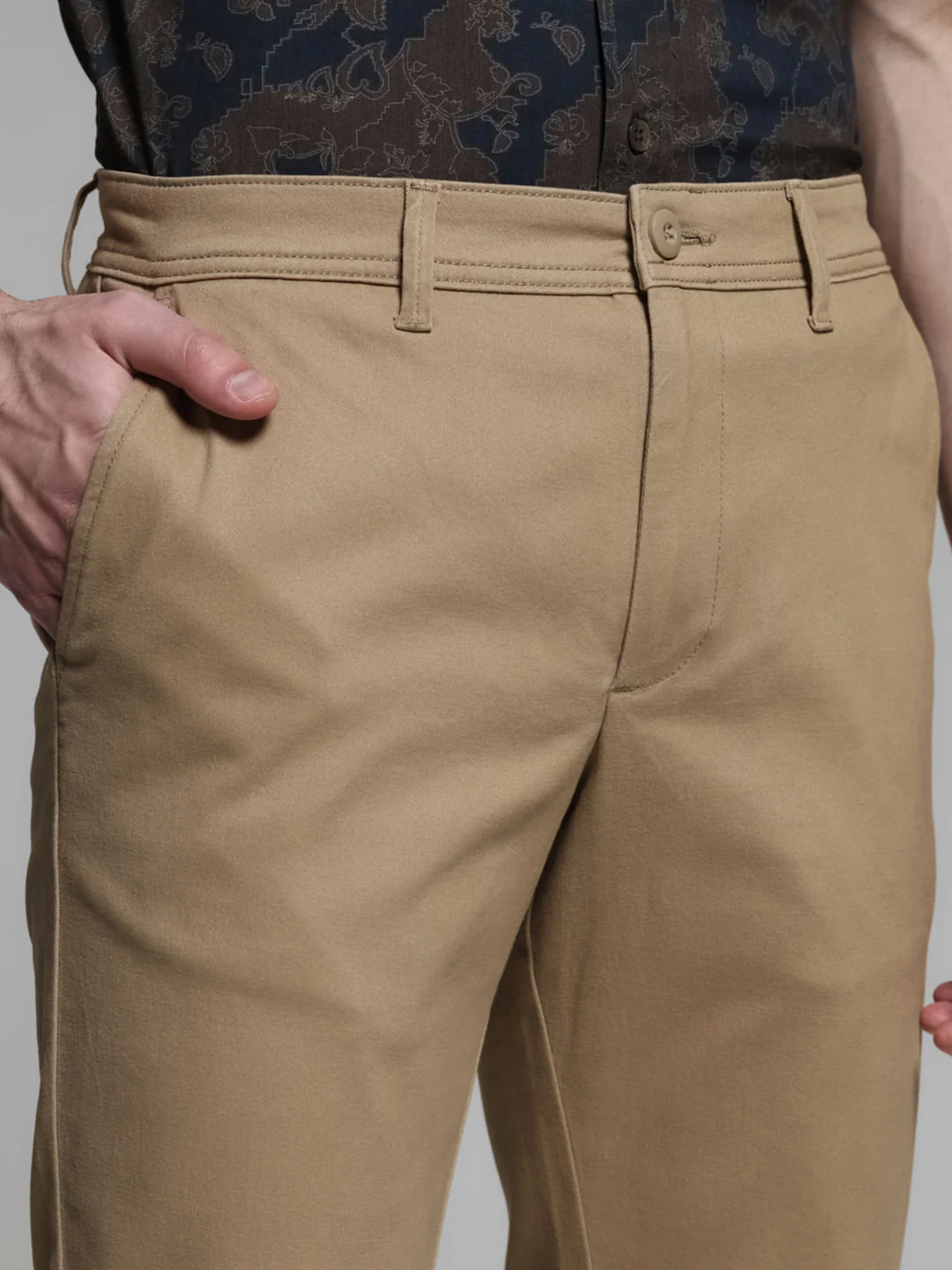 Brown Mid Rise Slim Fit Pants - Image 4