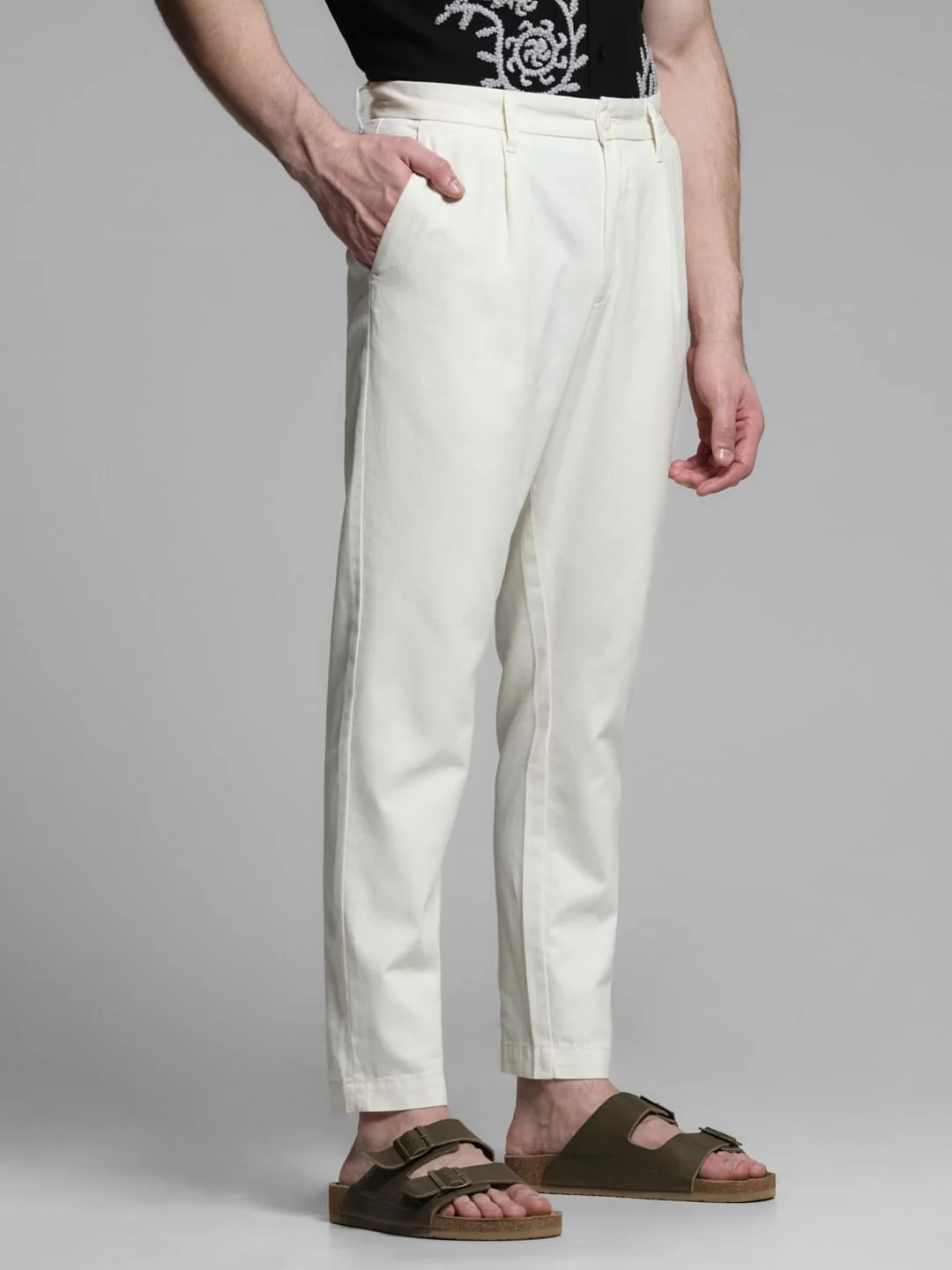 Off-White Mid Rise Regular Fit Pants - Image 2