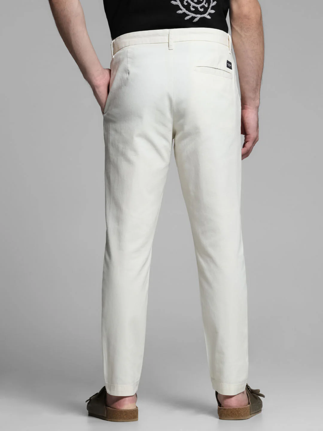 Off-White Mid Rise Regular Fit Pants - Image 3