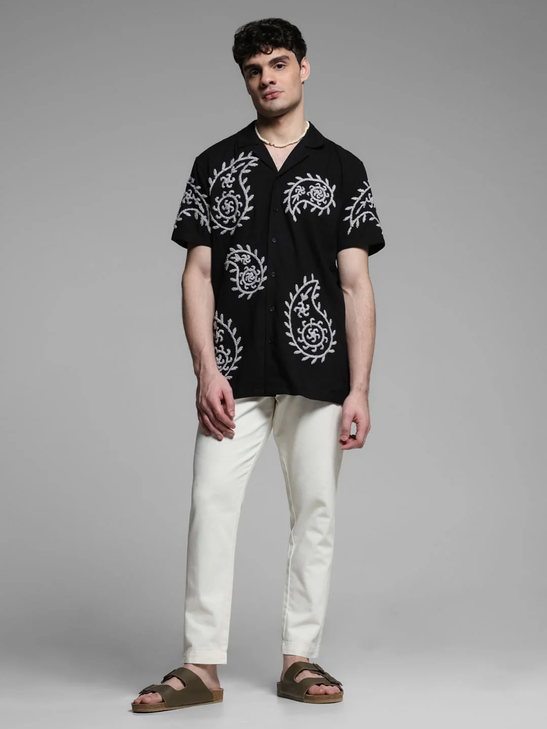 Off-White Mid Rise Regular Fit Pants - Image 6