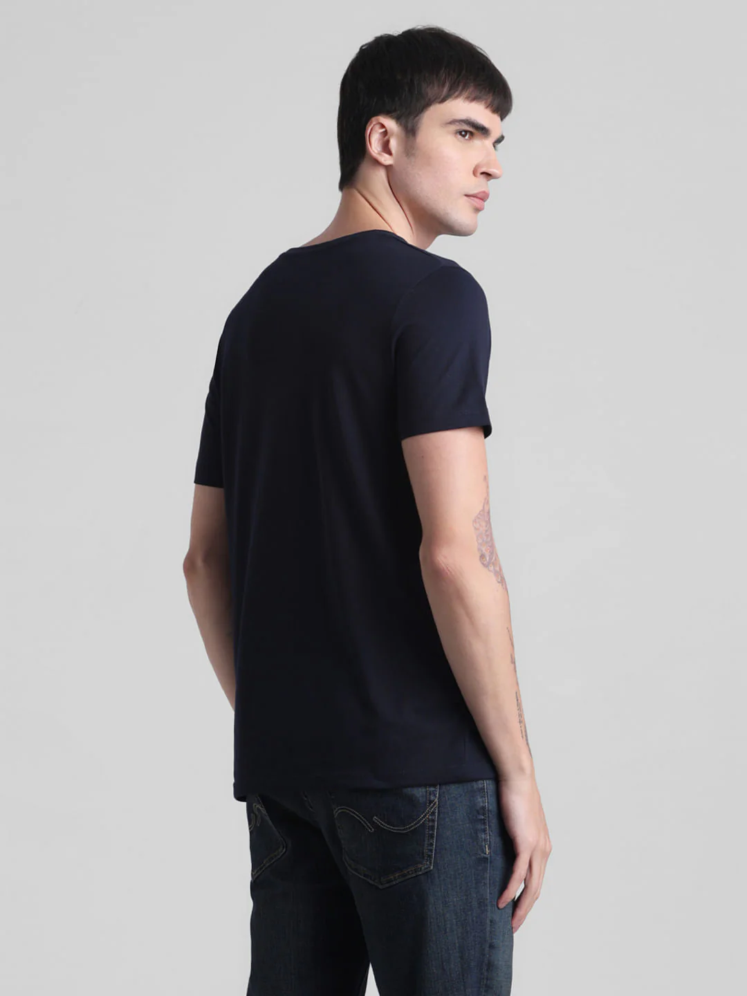 Navy Blue Chest Pocket T-shirt - Image 4