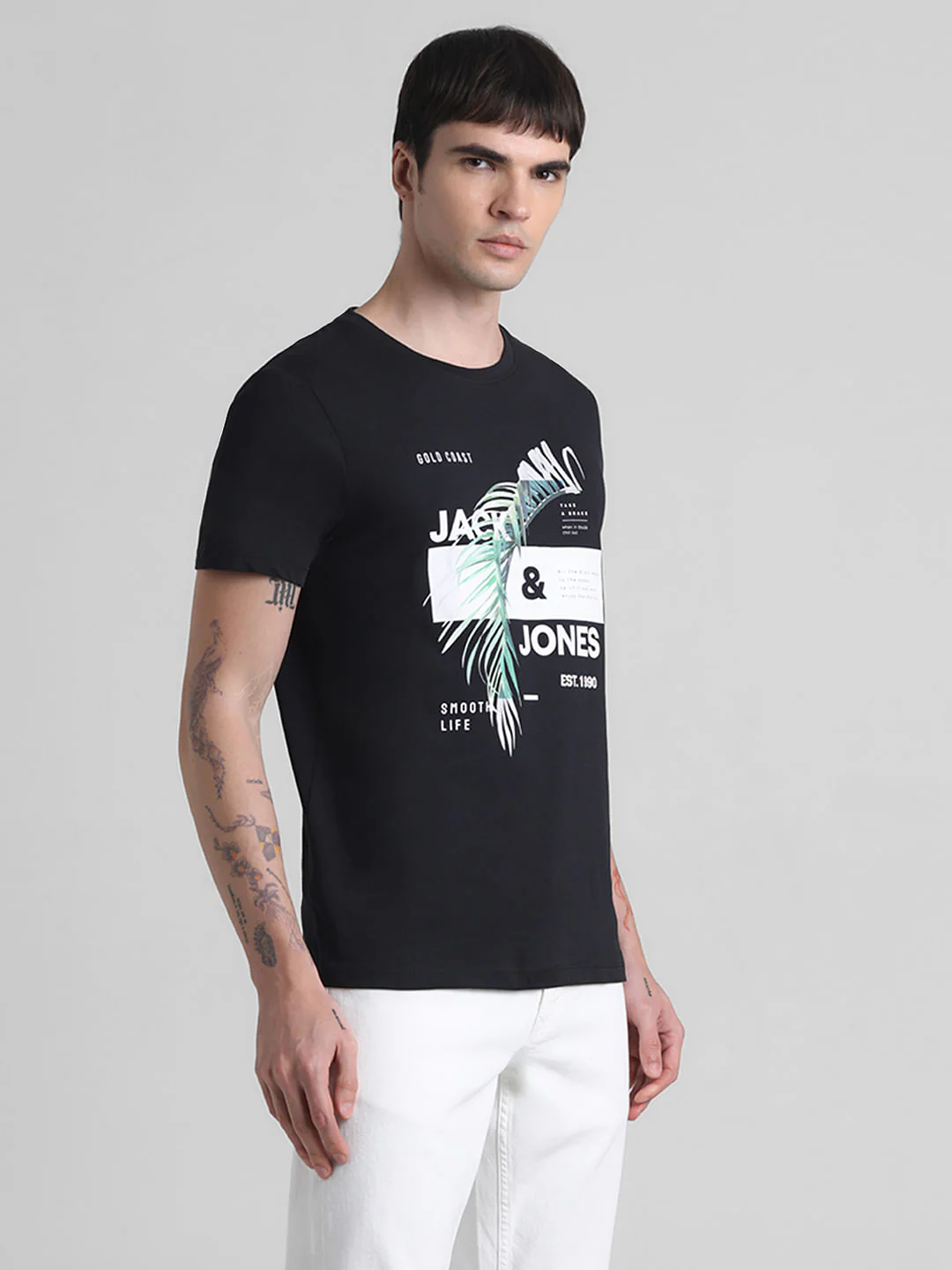 Black Graphic Print Crew Neck T-shirt - Image 3