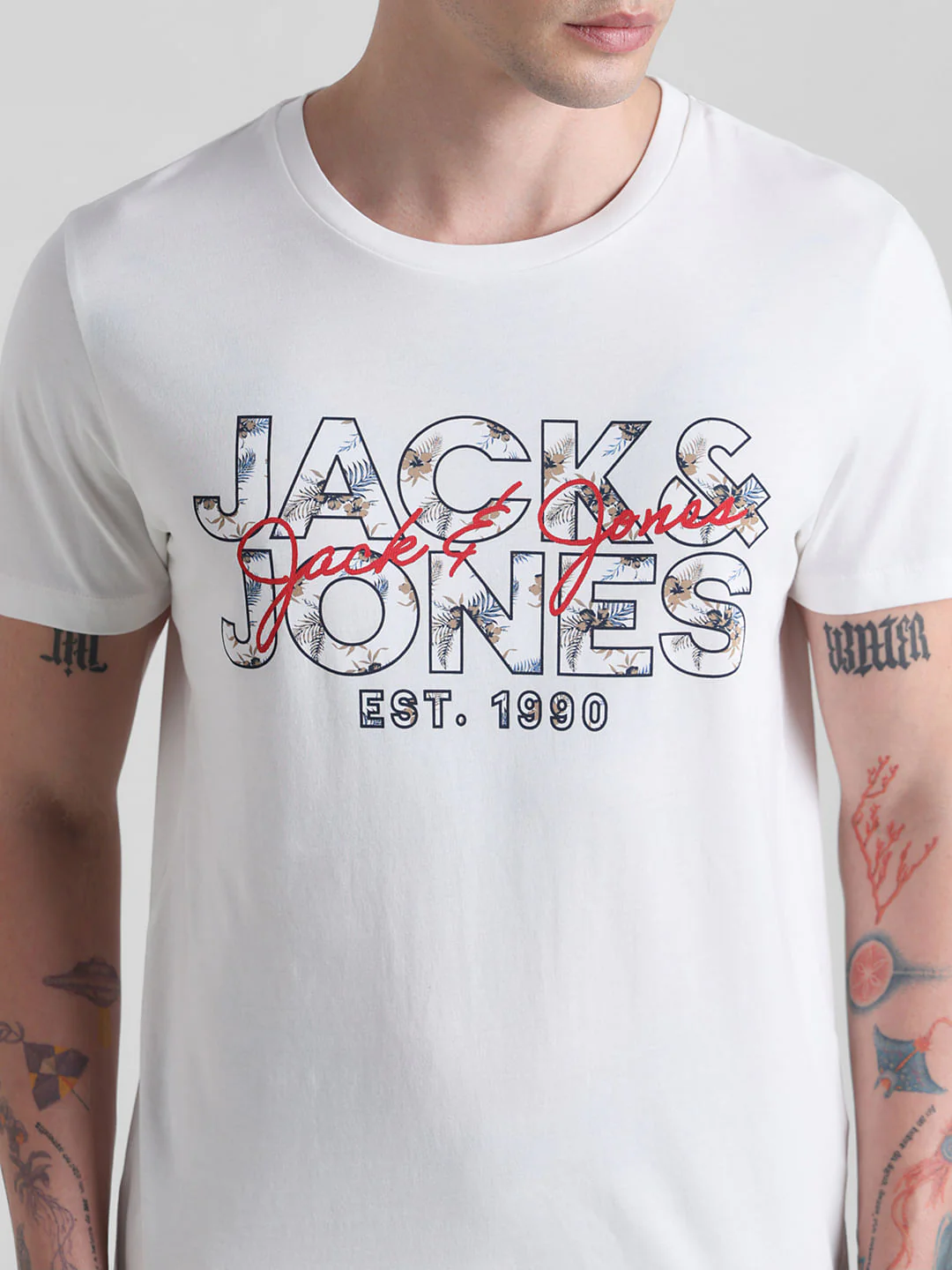 White Logo Print Crew Neck T-shirt - Image 5