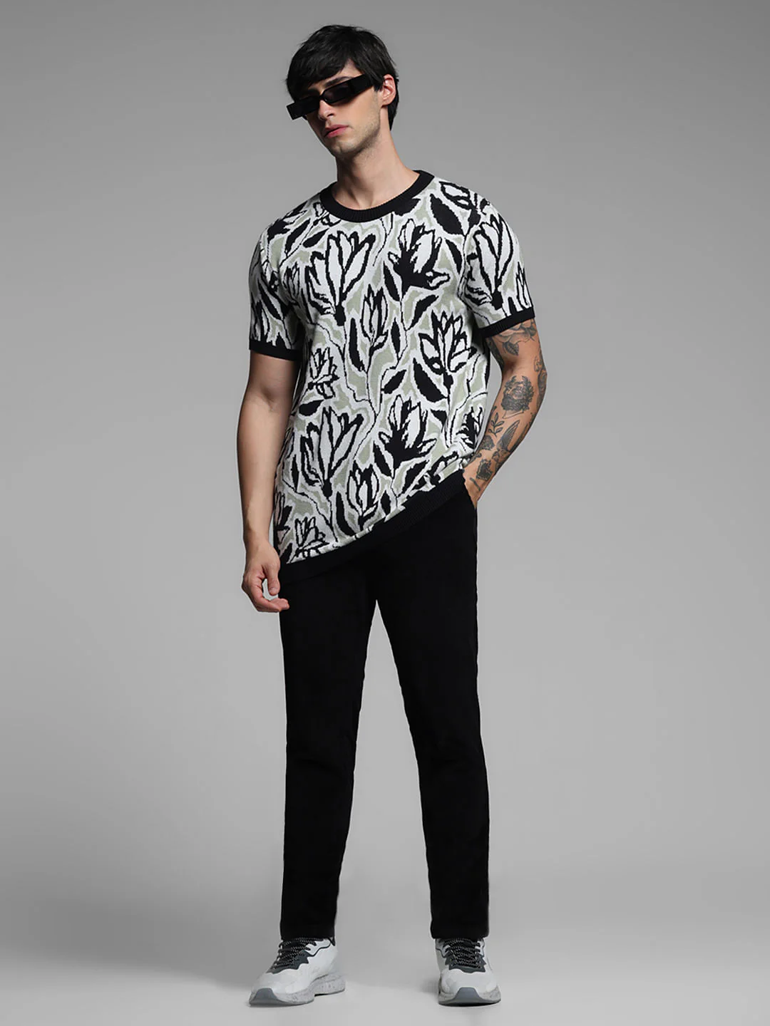 BLACK LOW RISE CORDUROY CHINOS - Image 6