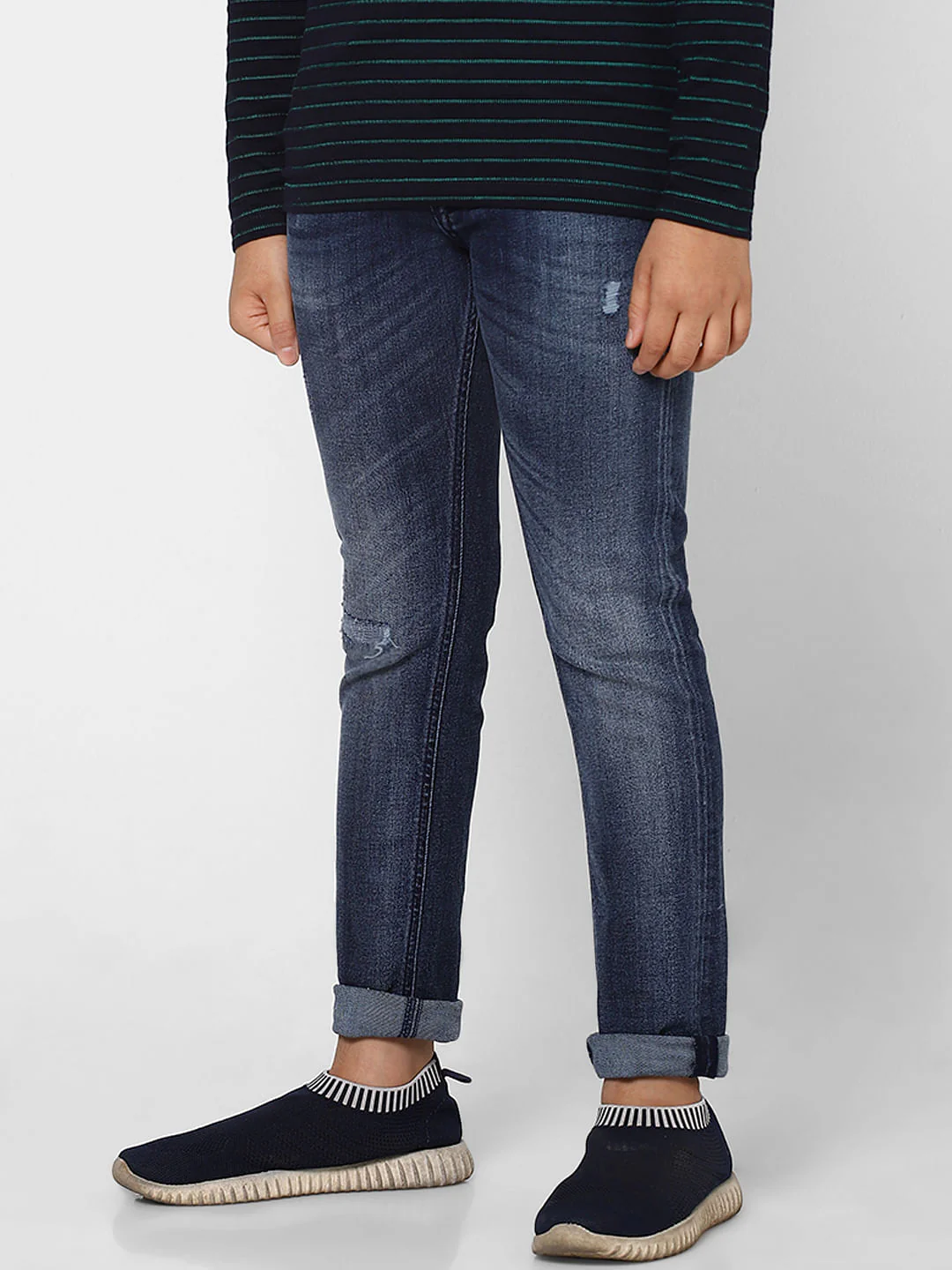 BOYS Blue Mid Rise Clark Straight Fit Ripped Jeans - Image 3